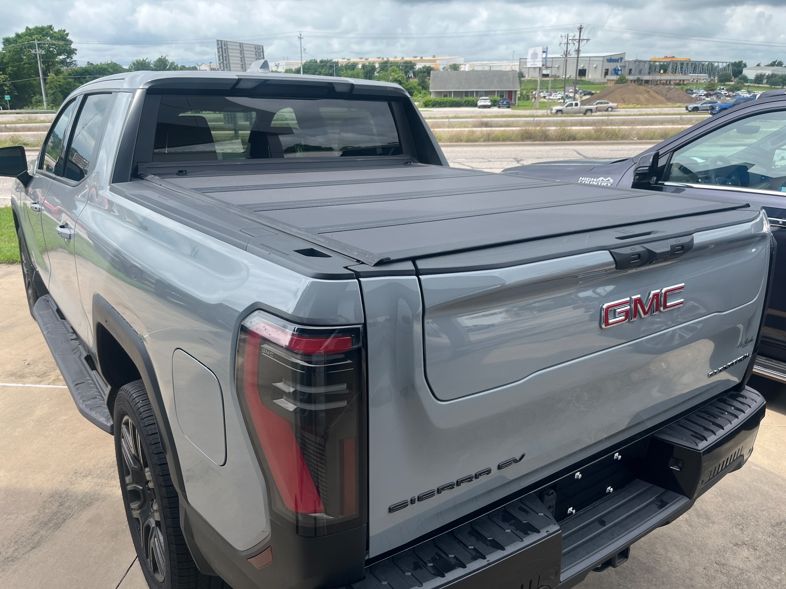 2026 GMC Sierra EV Elevation - Photo 6