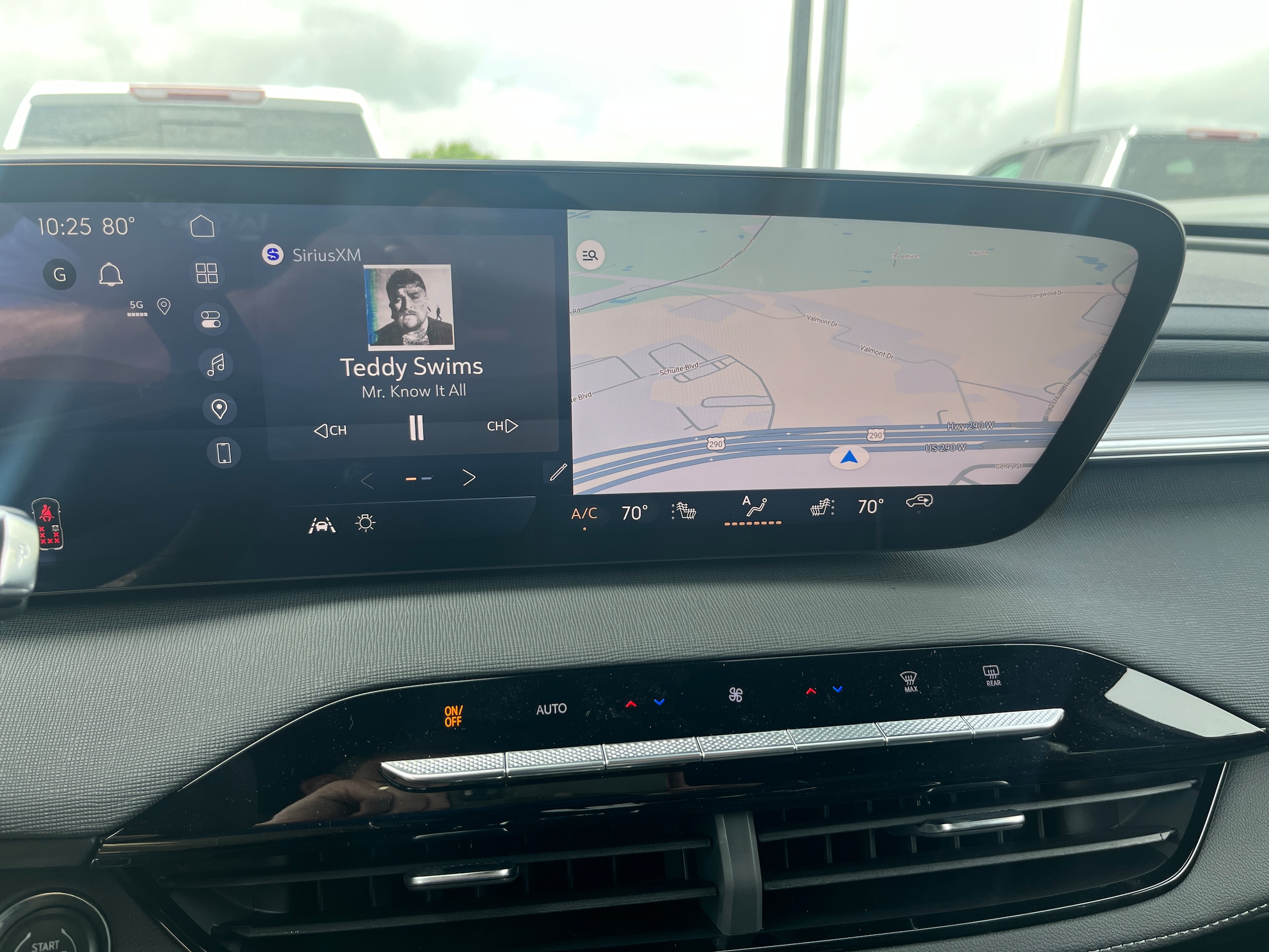 2026 Buick Enclave Preferred - Photo 14