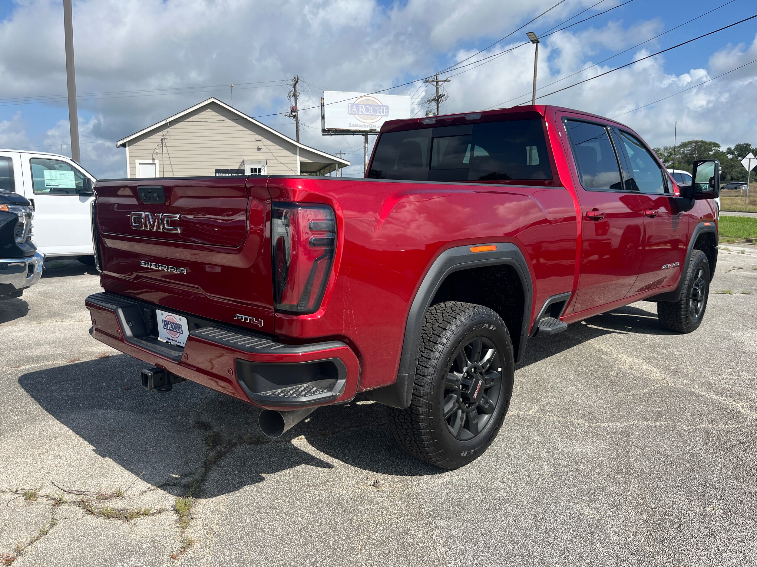 2026 GMC Sierra 2500HD AT4 - Photo 7
