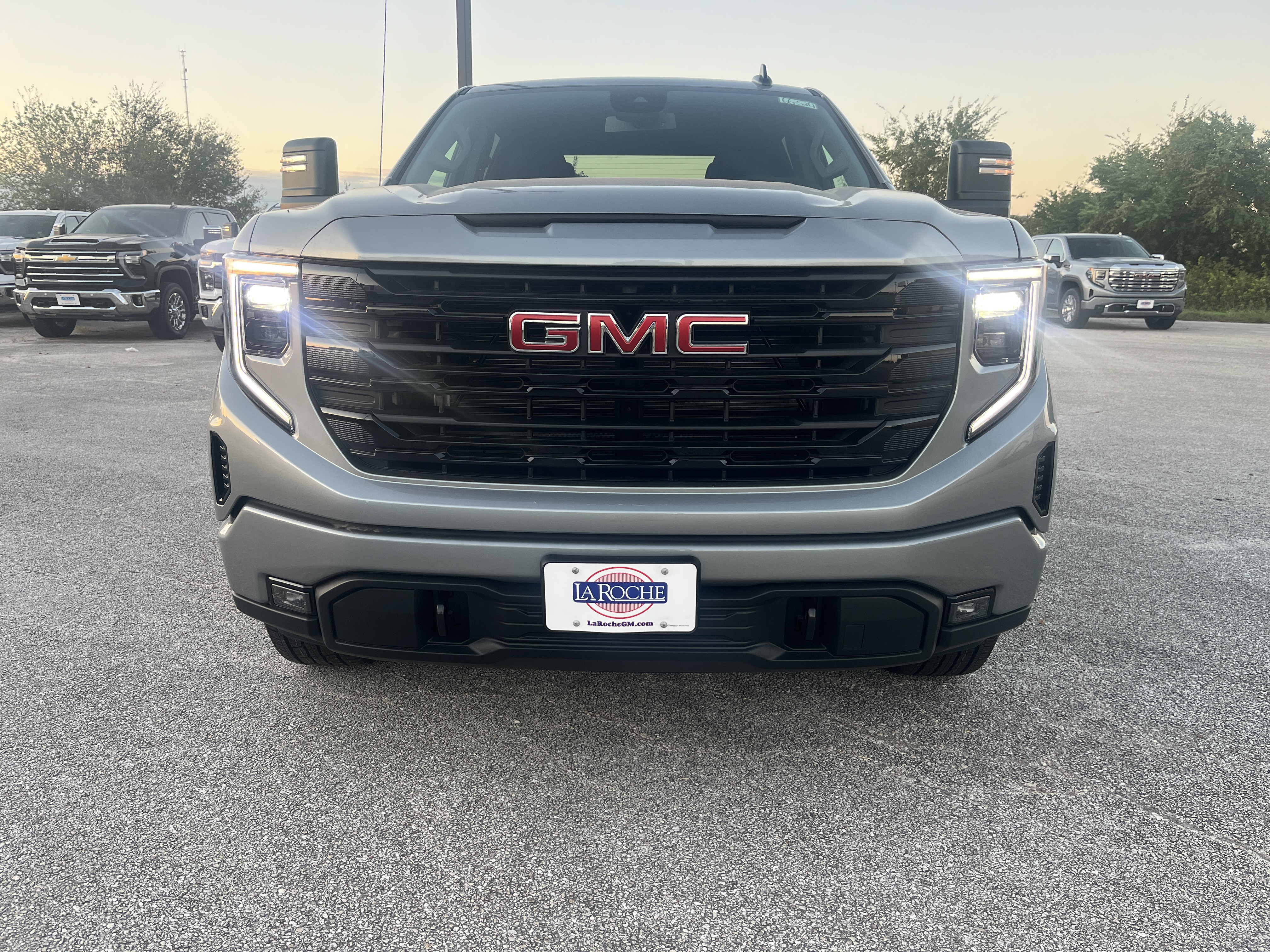 2026 GMC Sierra 1500 Elevation - Photo 7