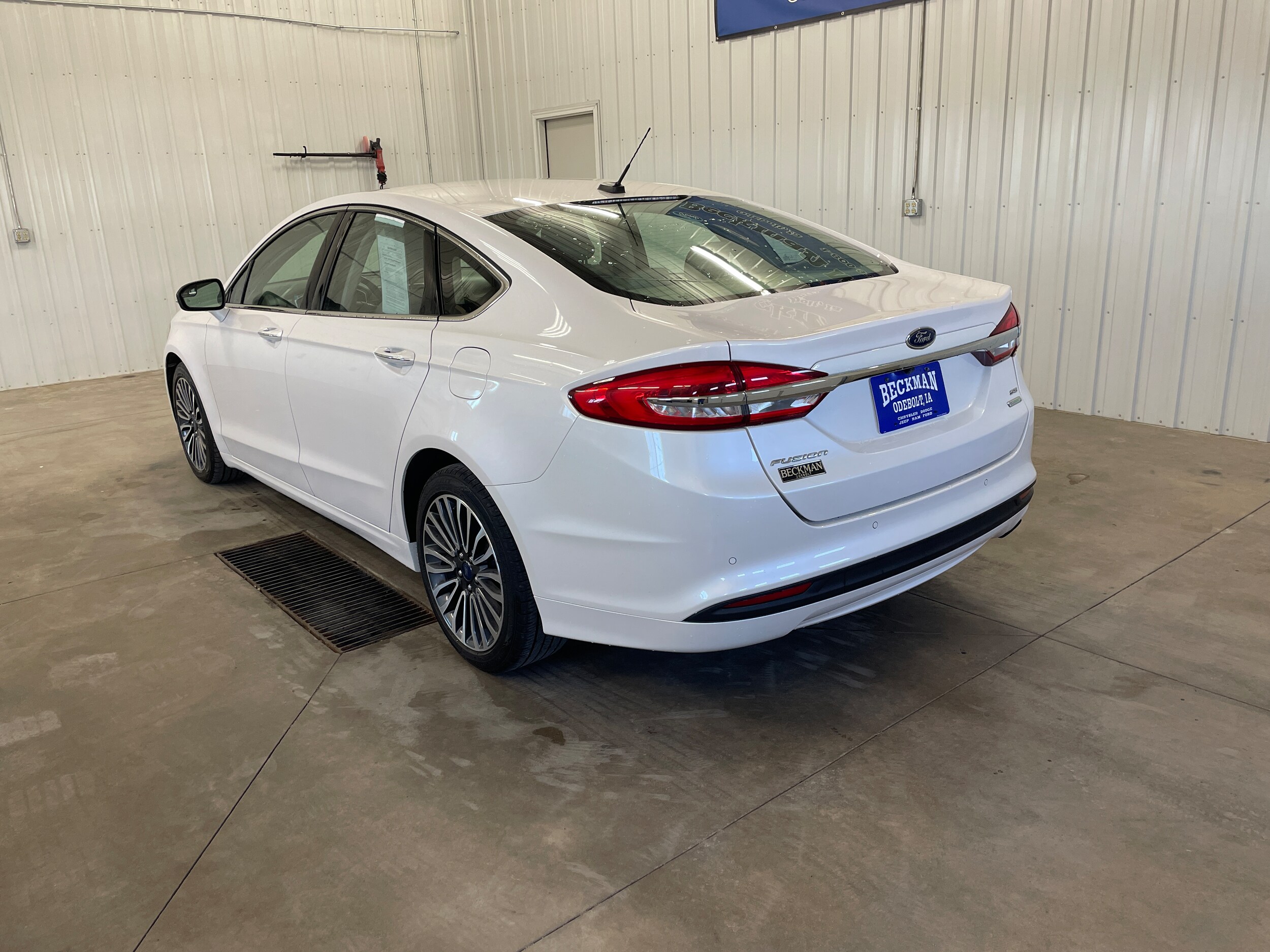 2018 Ford Fusion SE photo 3