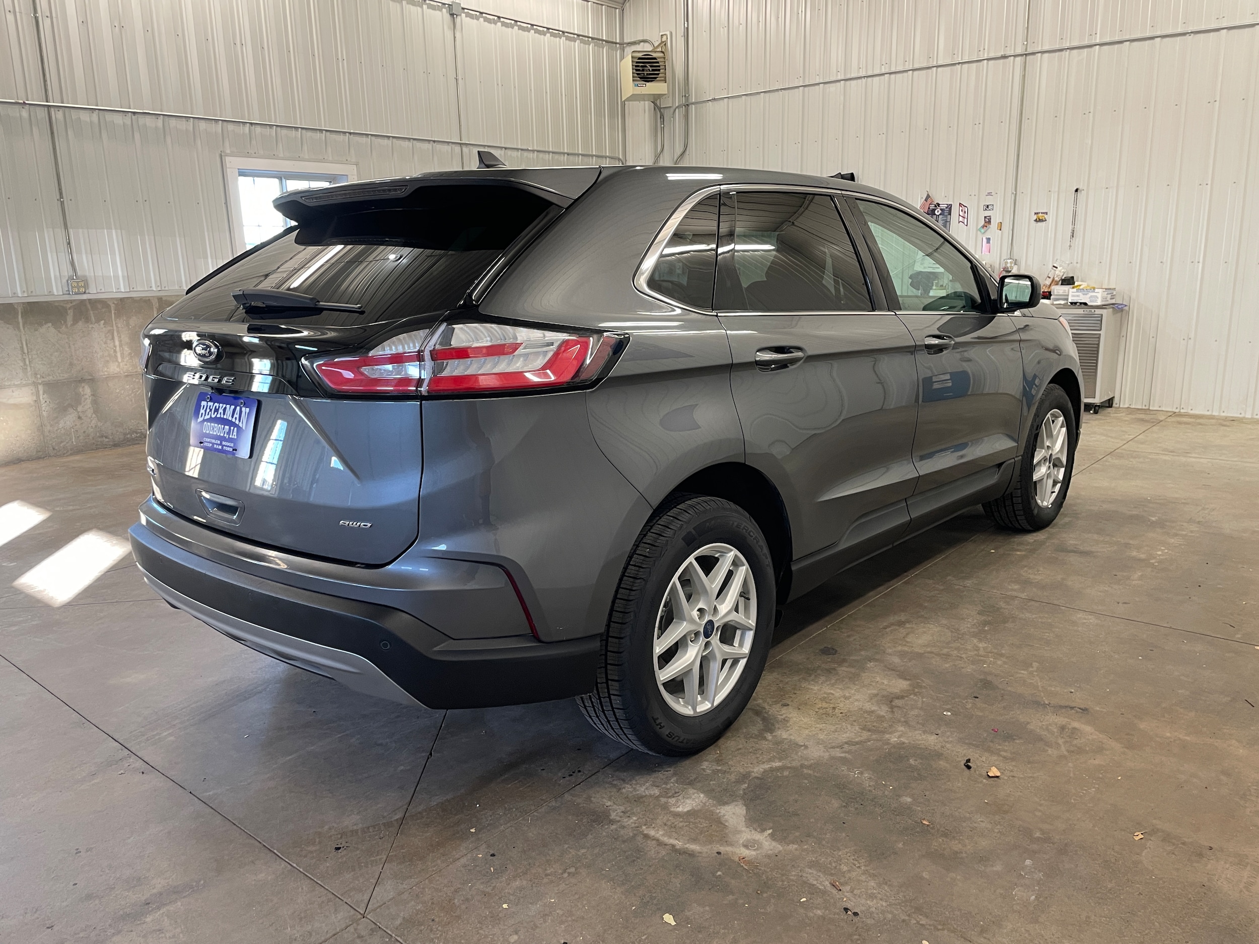 2022 Ford Edge SEL photo 4