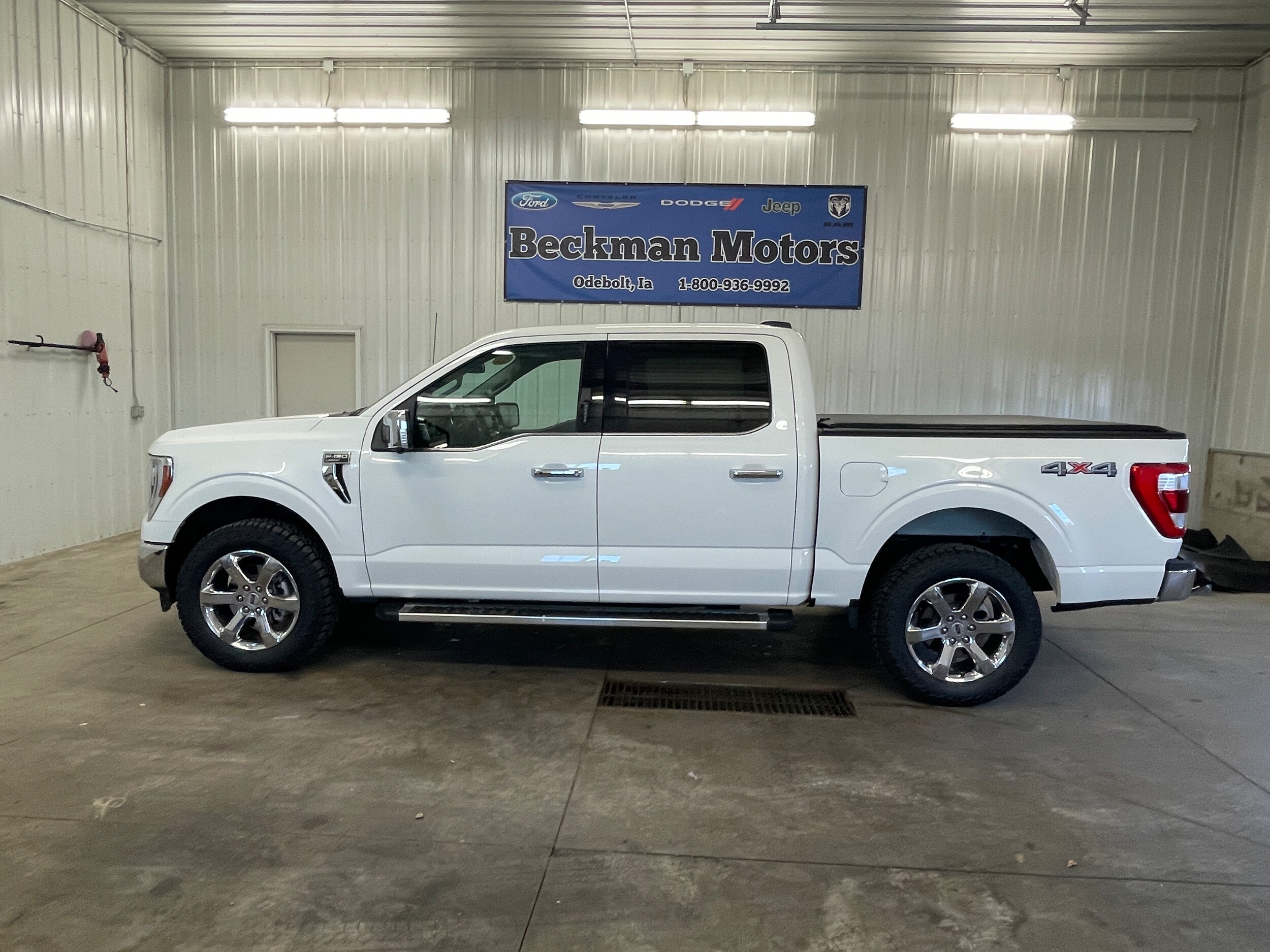 2022 Ford F-150 Lariat photo 2