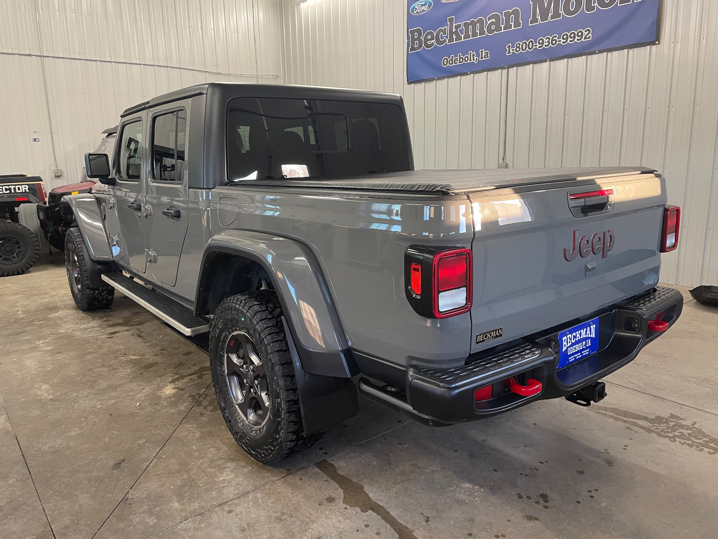 2021 Jeep Gladiator Rubicon photo 3