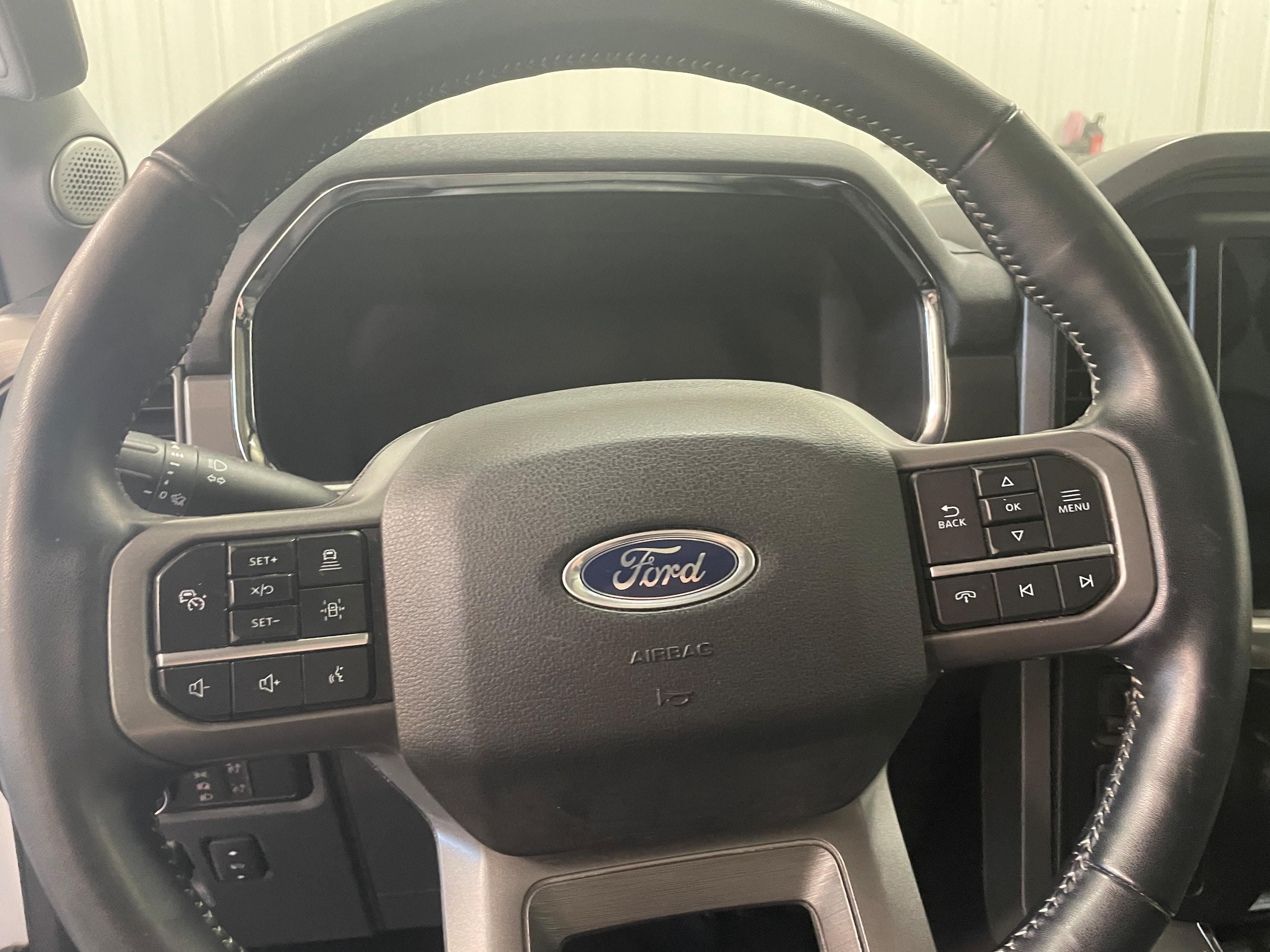 2022 Ford F-150 Lariat - Photo 16