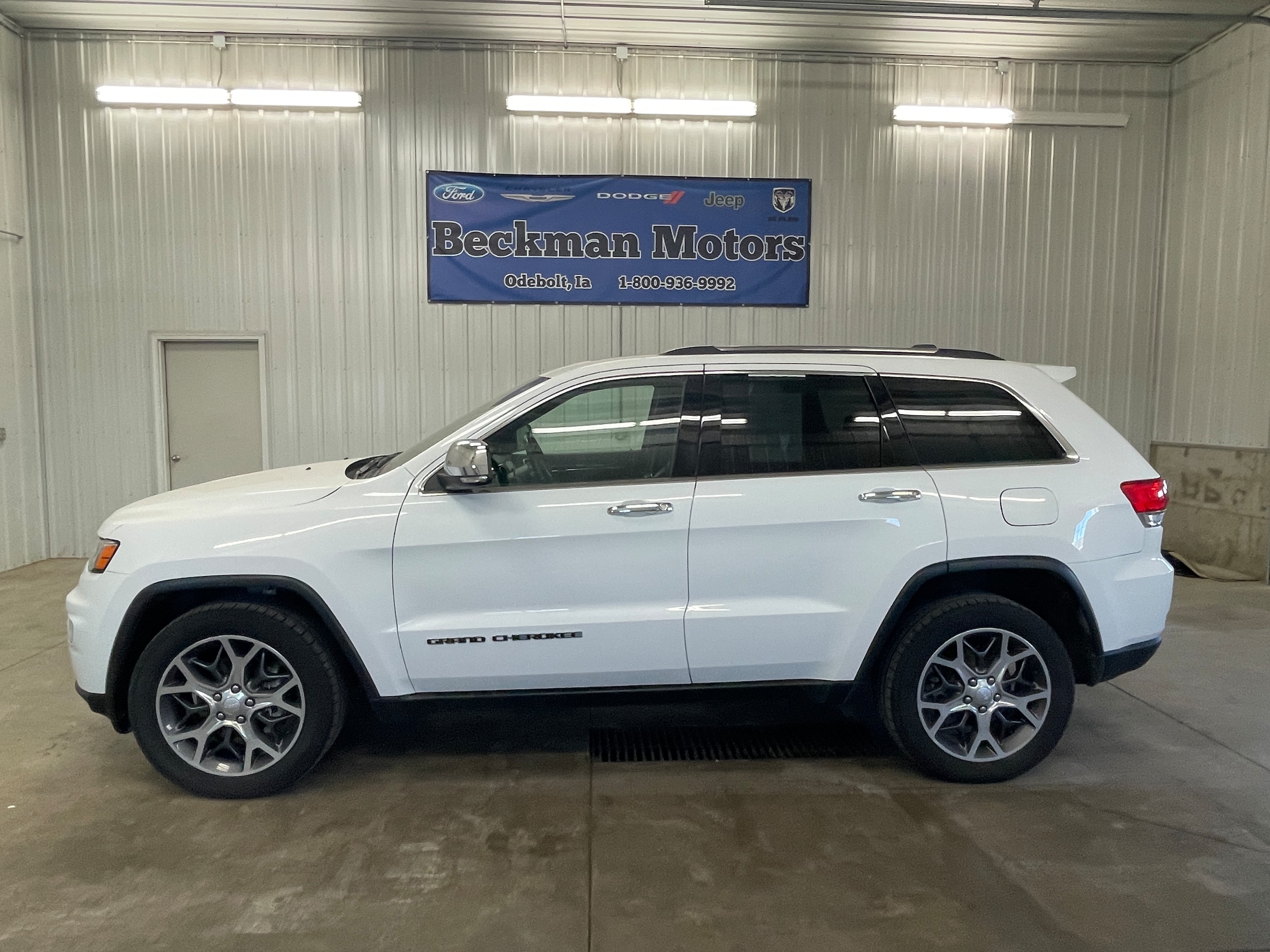 Used 2019 Jeep Grand Cherokee Limited with VIN 1C4RJFBG4KC741111 for sale in Odebolt, IA