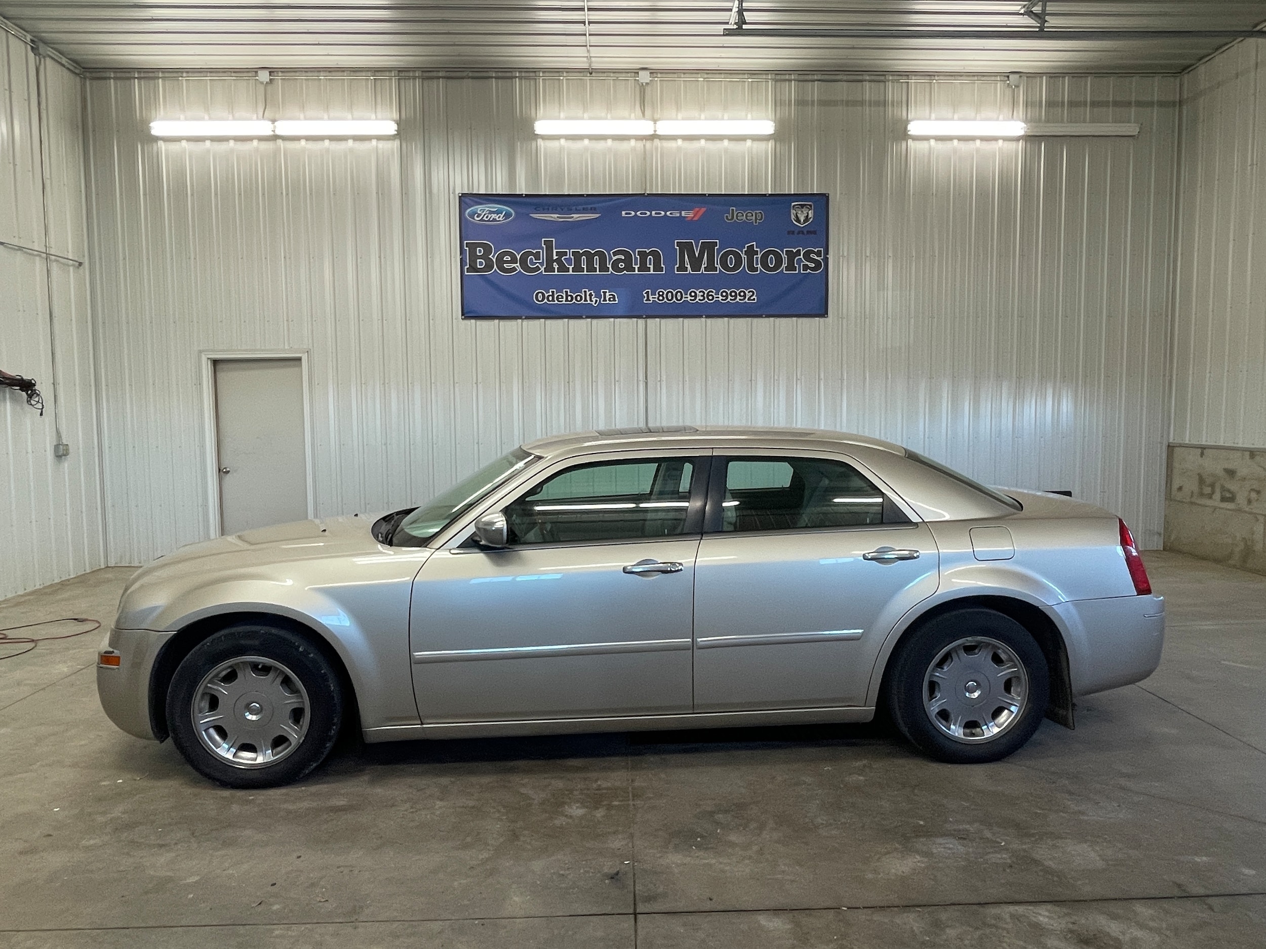 Used 2006 Chrysler 300 Touring with VIN 2C3KA53G76H206601 for sale in Odebolt, IA