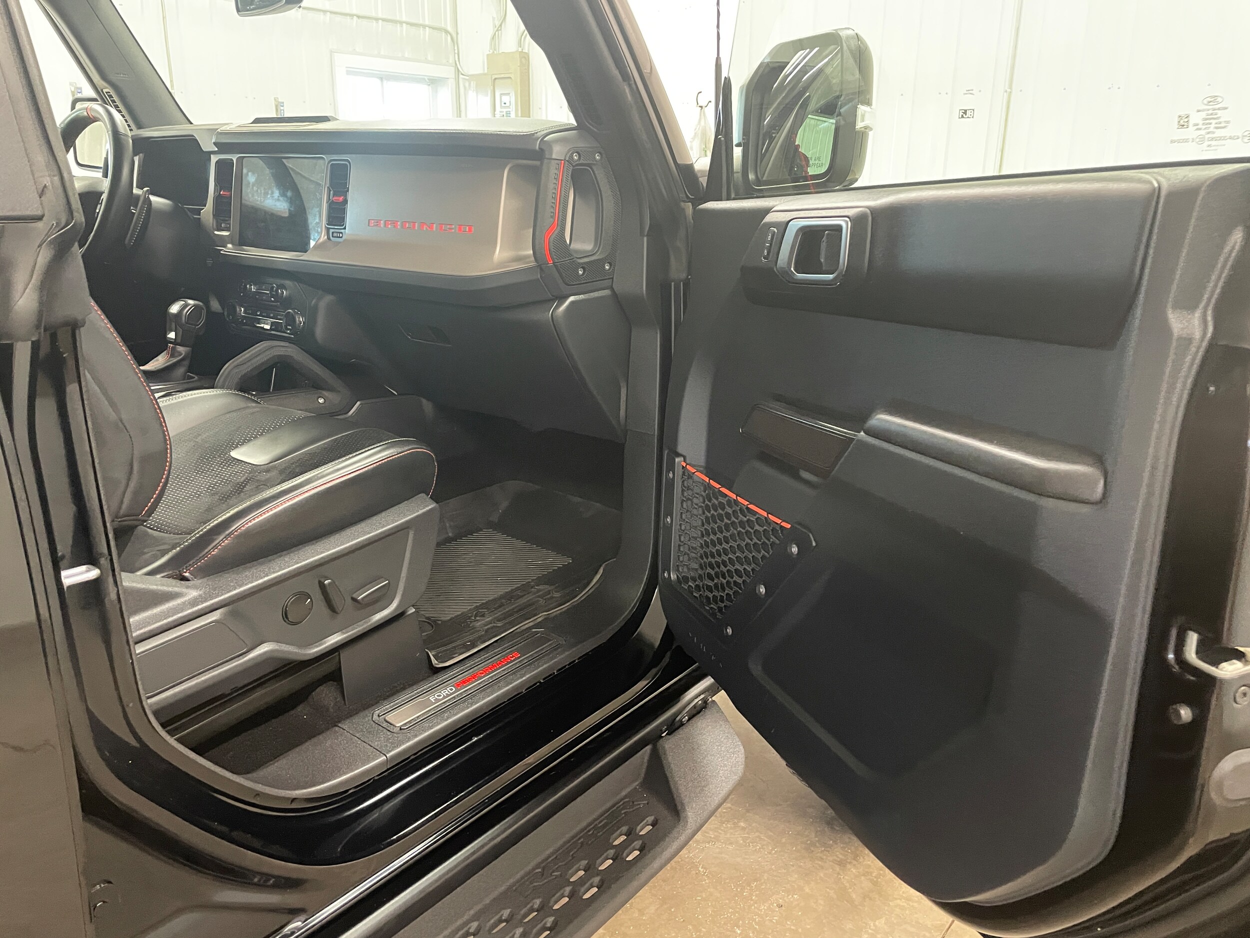 2024 Ford Bronco 4-Door Raptor - Photo 33