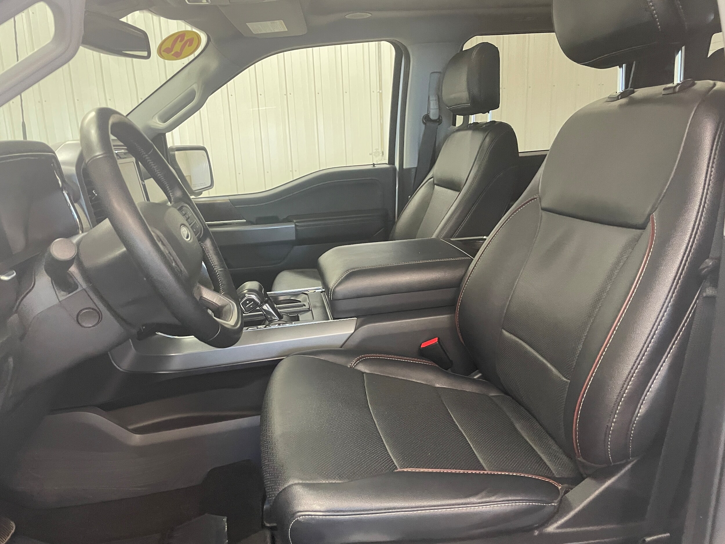 2022 Ford F-150 Lariat - Photo 13
