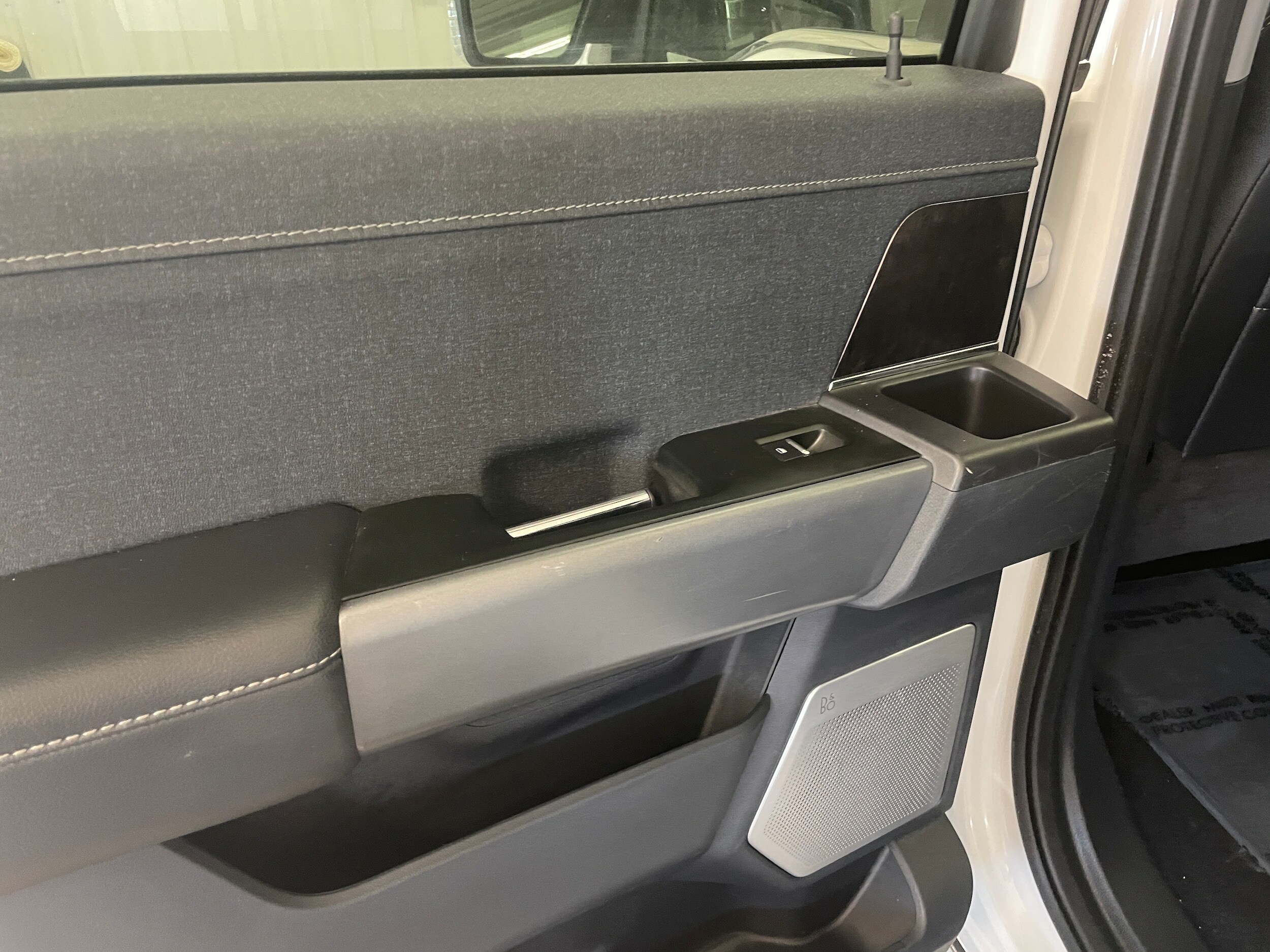 2022 Ford F-150 Lariat - Photo 23