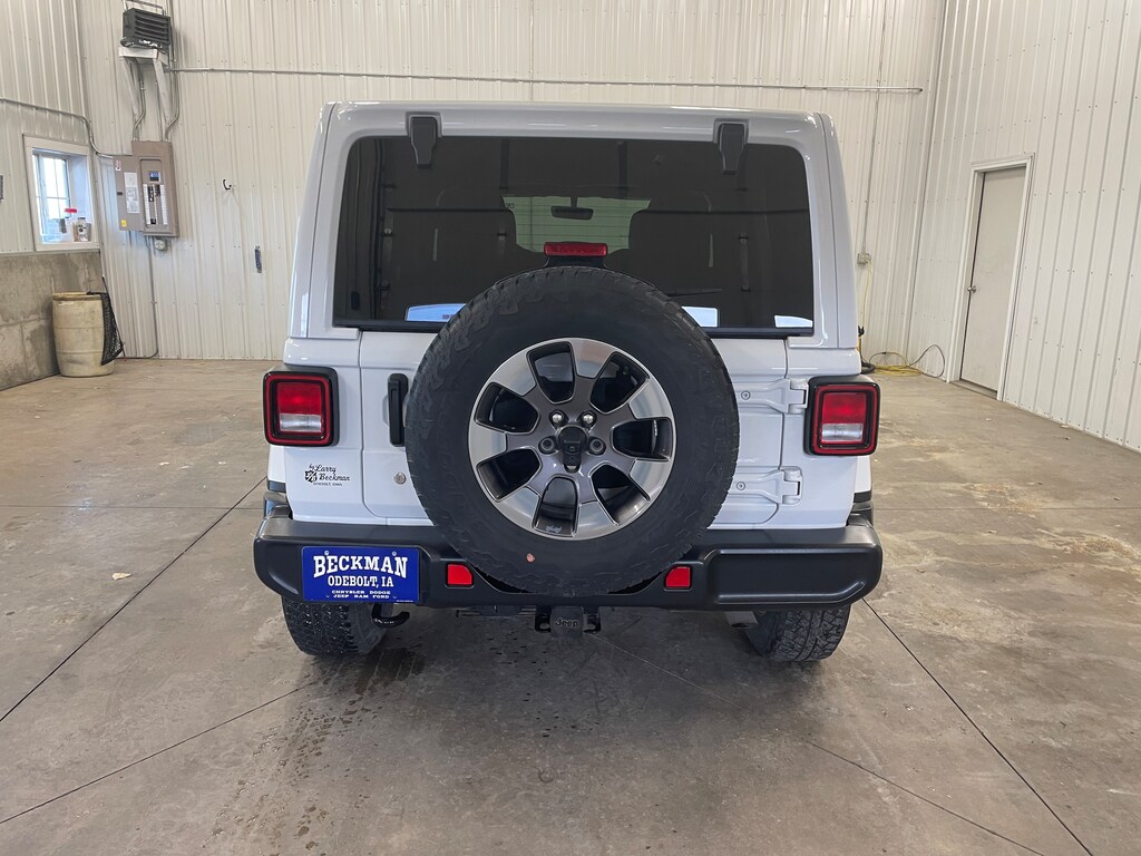Used 2020 Jeep Wrangler Unlimited Sahara SUV