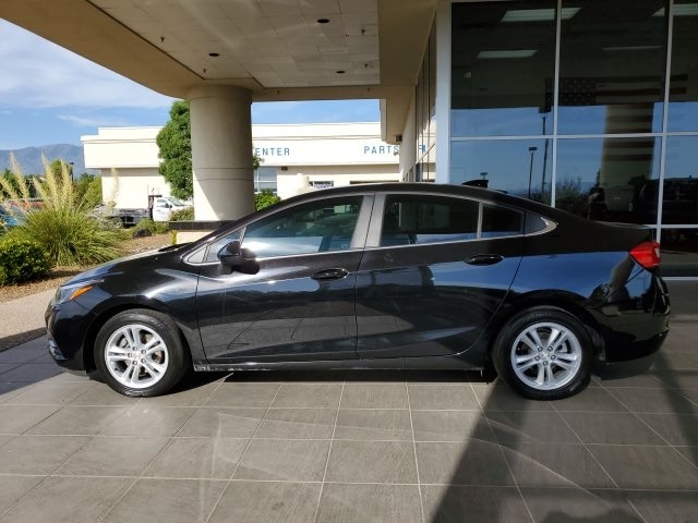 Used 2018 Chevrolet Cruze LT with VIN 1G1BE5SM4J7159080 for sale in Cottonwood, AZ
