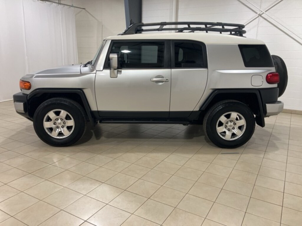 Used 2007 Toyota FJ Cruiser Base SUV