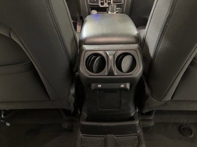 View 25