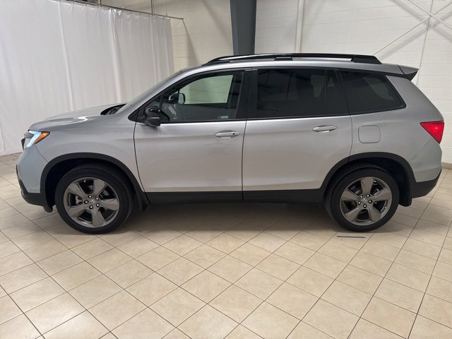 2021 Honda Passport Touring photo 2