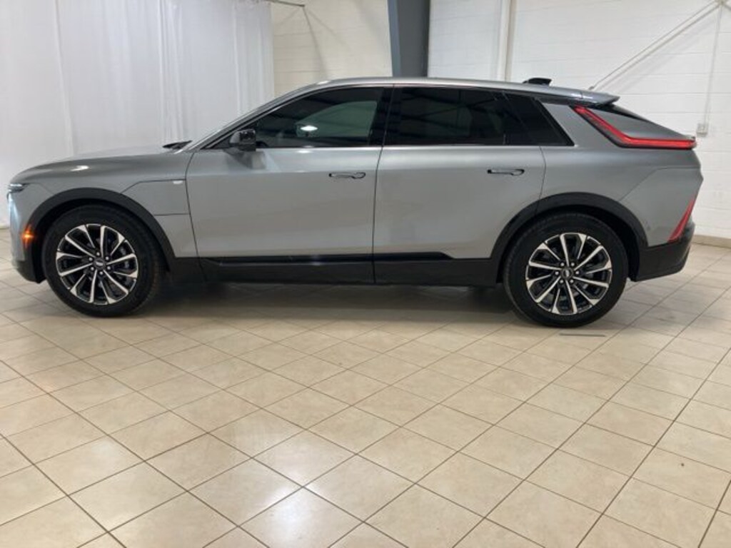 Used 2024 Cadillac Lyriq Sport SUV