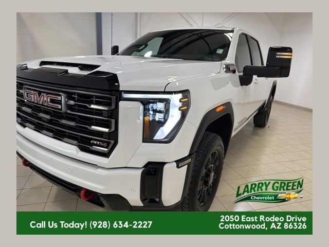 2025 GMC Sierra 2500HD AT4