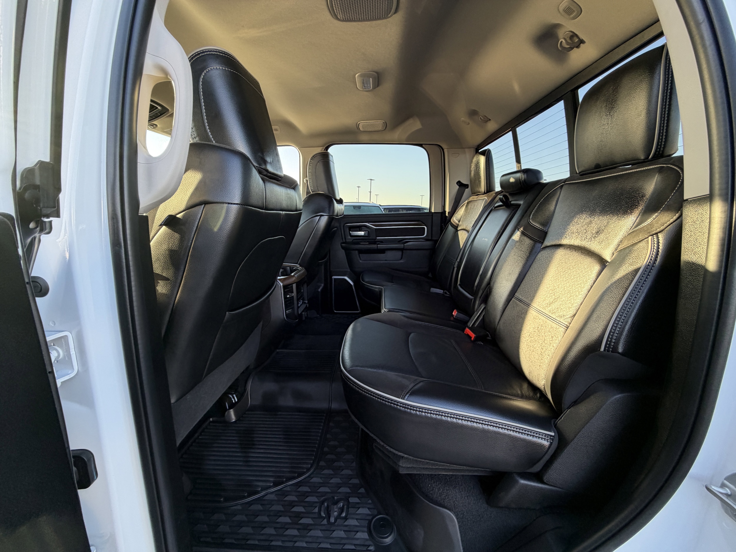 2024 RAM Ram 3500 Pickup Laramie - Photo 9