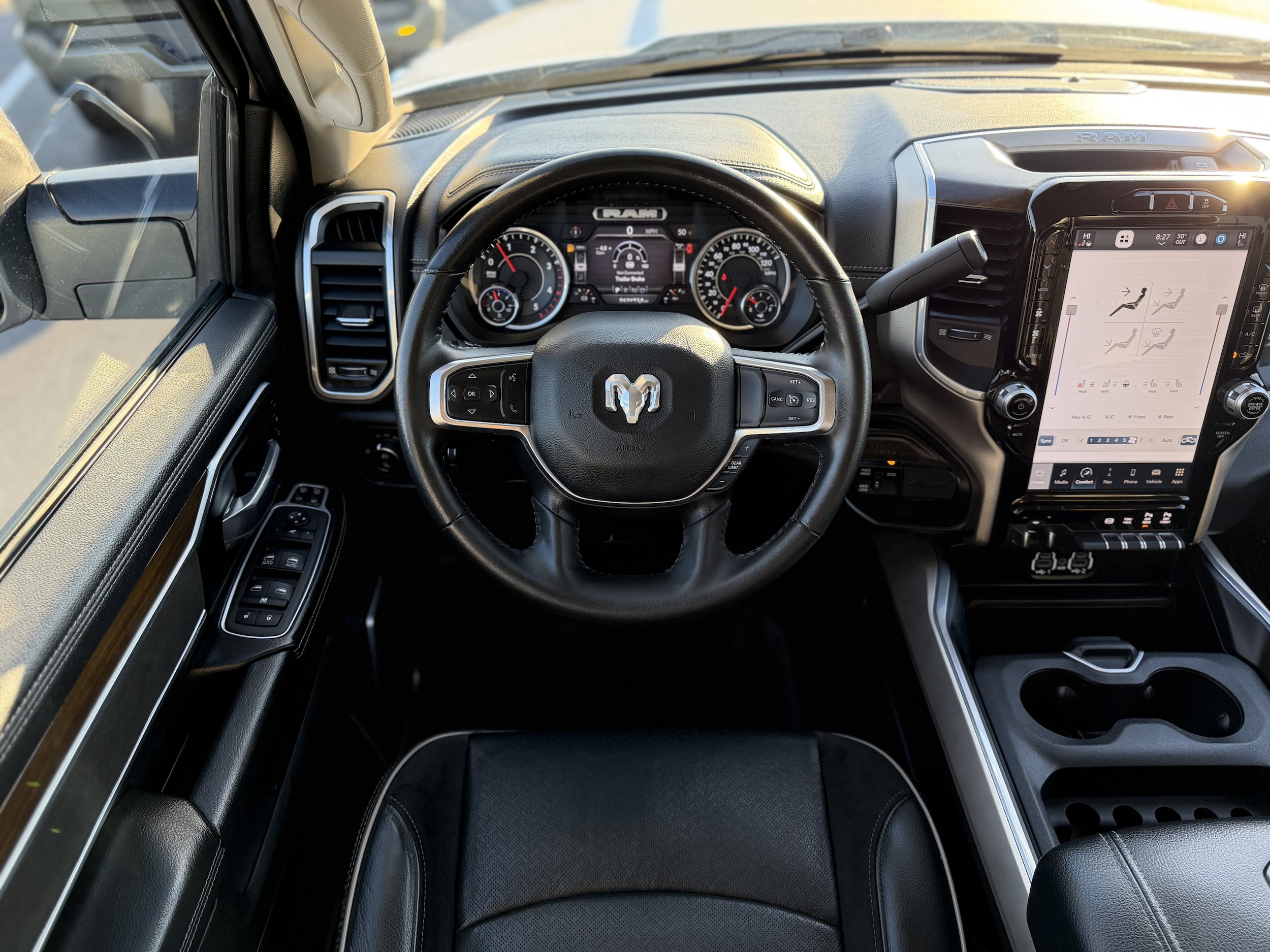 2024 RAM Ram 3500 Pickup Laramie - Photo 11
