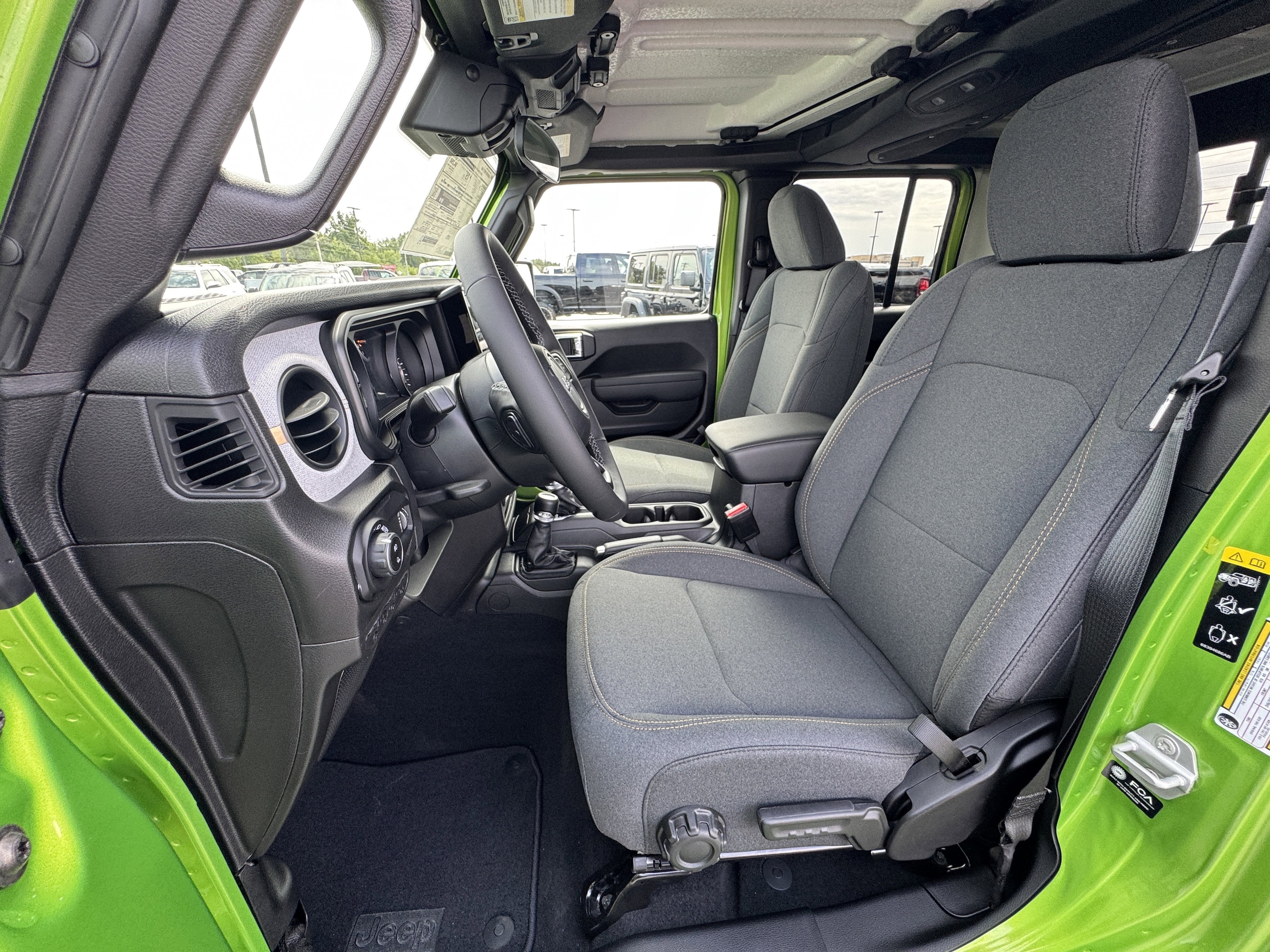 2025 Jeep Gladiator Sport S - Photo 12