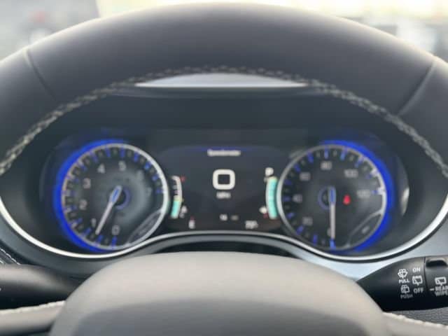 2026 Chrysler Pacifica Select - Photo 17