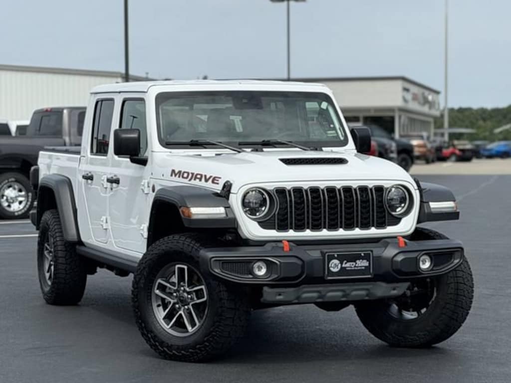 Used 2025 Jeep Gladiator Mojave Truck