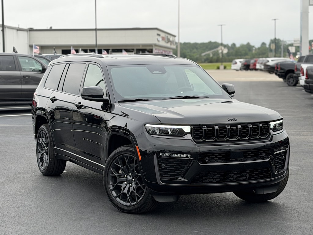 New 2026 Jeep Grand Cherokee L Summit Sport Utility