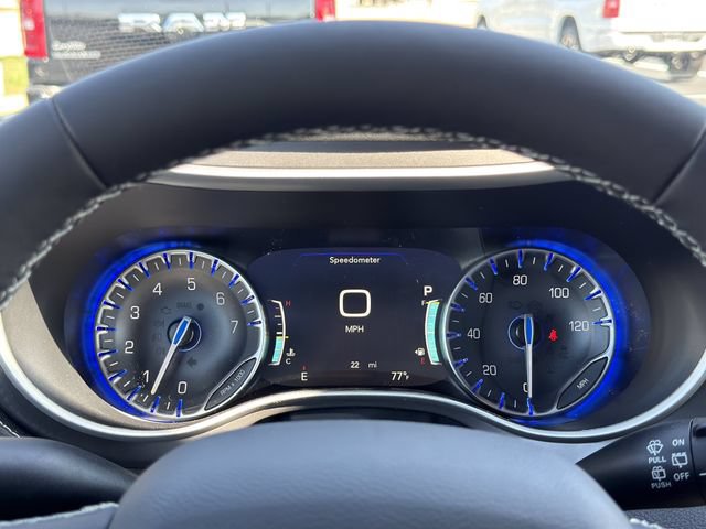 2026 Chrysler Pacifica Select - Photo 19