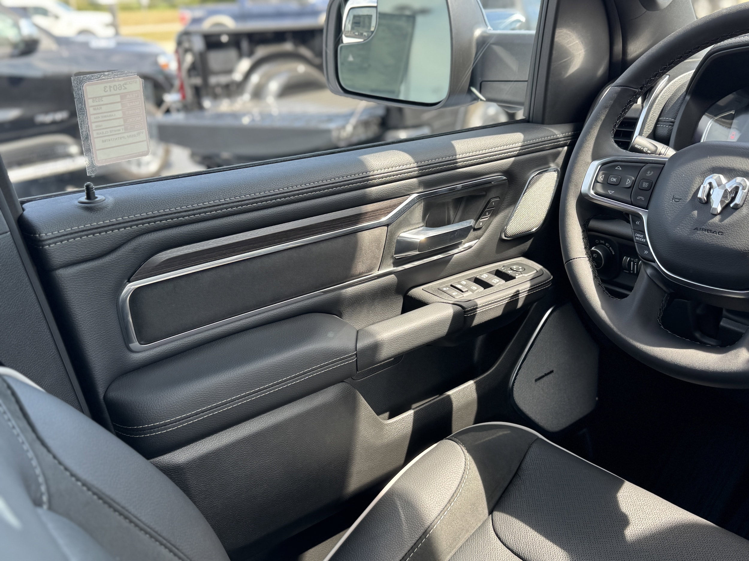 2026 RAM 1500 Laramie - Photo 18