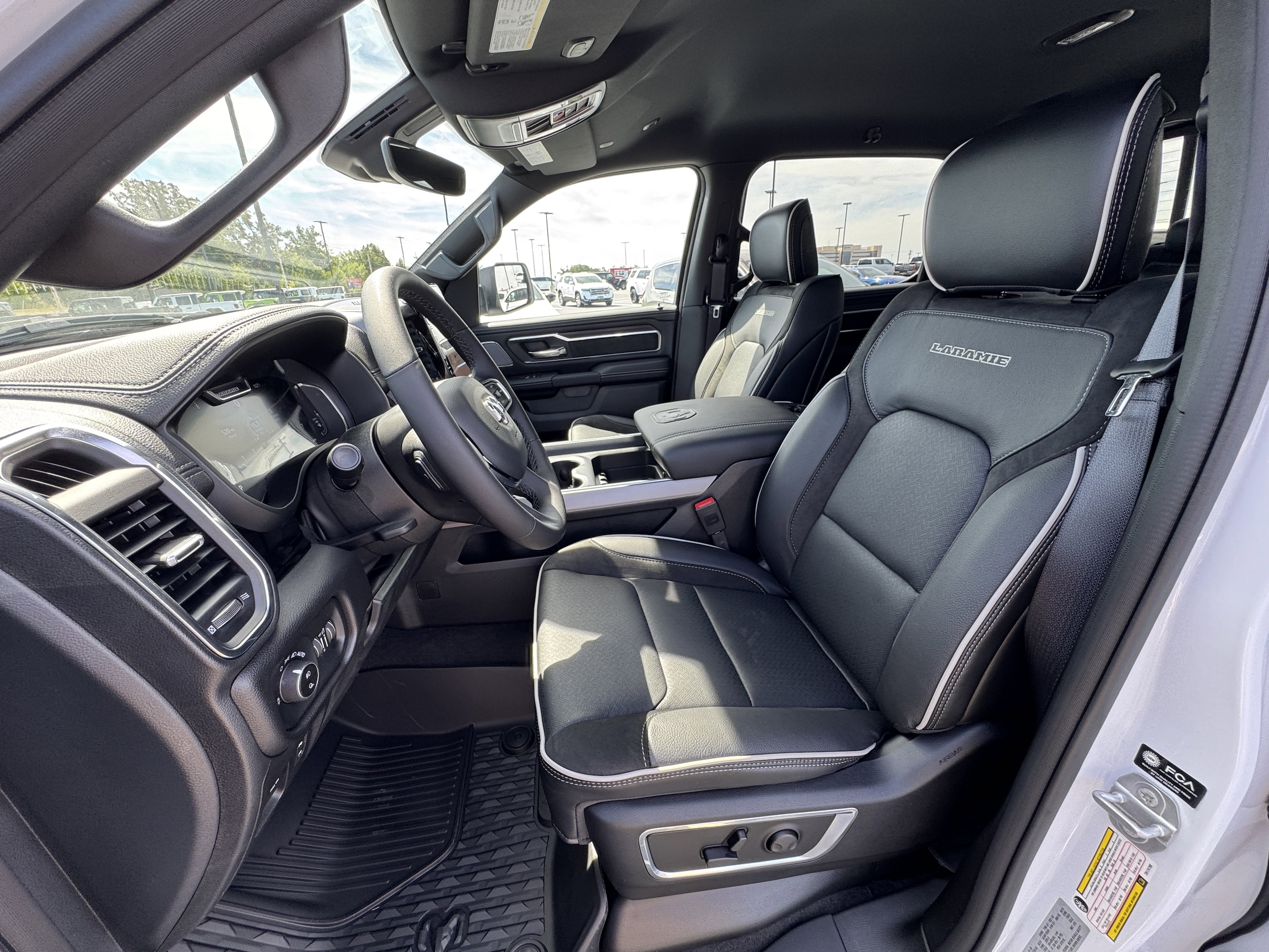2026 RAM 1500 Laramie - Photo 11