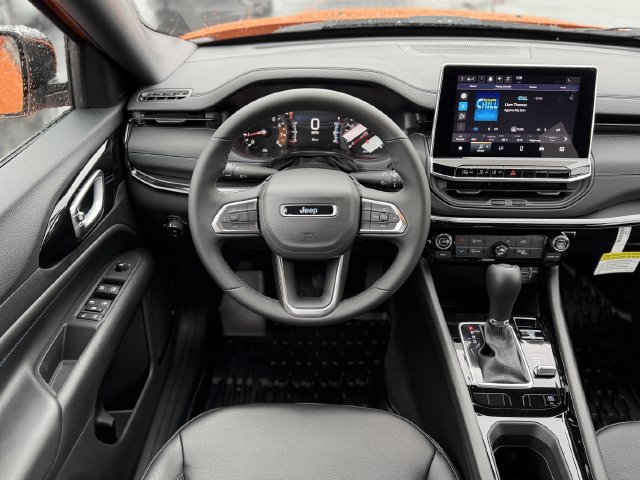 2026 Jeep Compass Latitude Altitude - Photo 13
