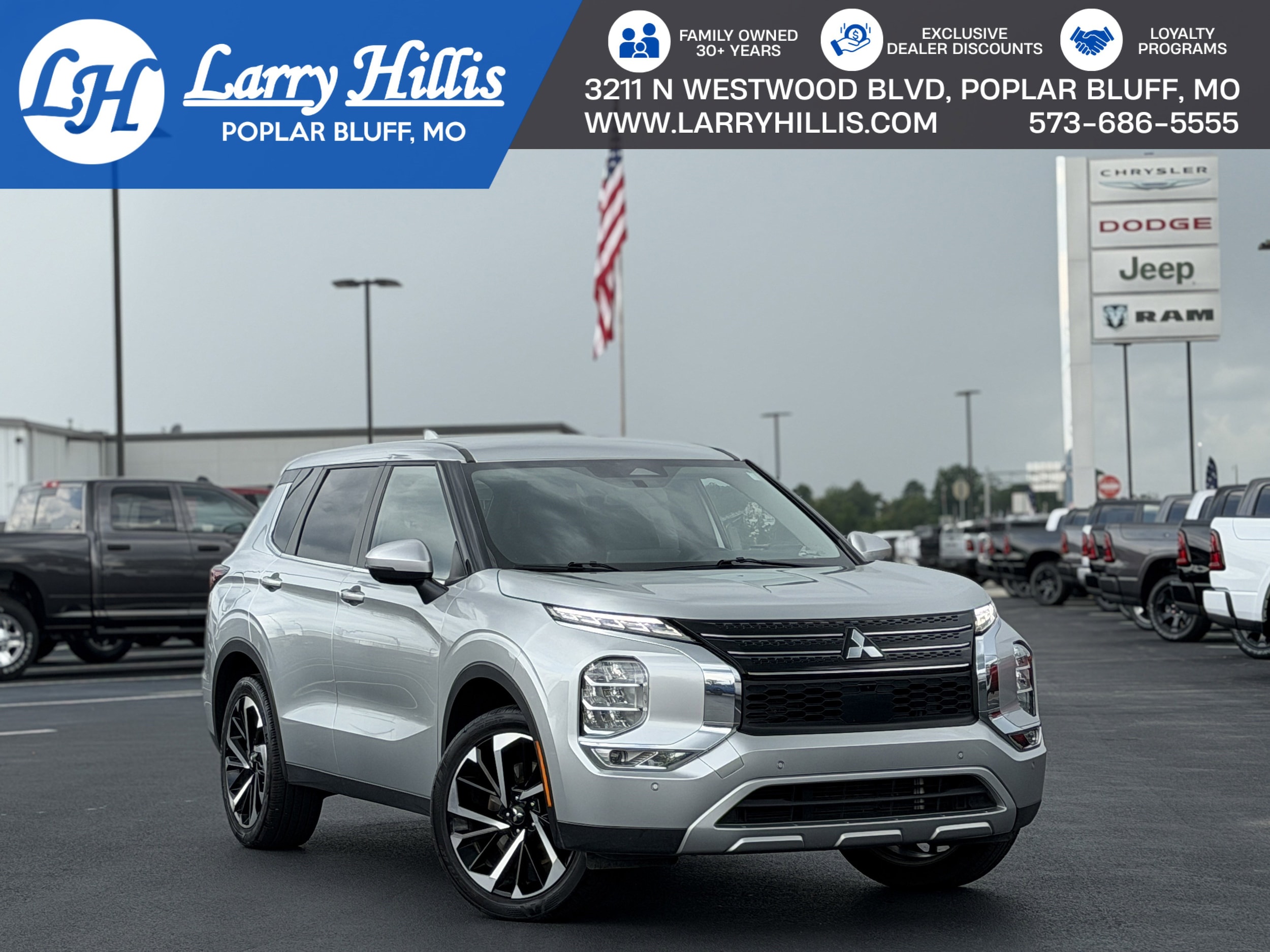 2024 Mitsubishi Outlander SE 2WD's photo