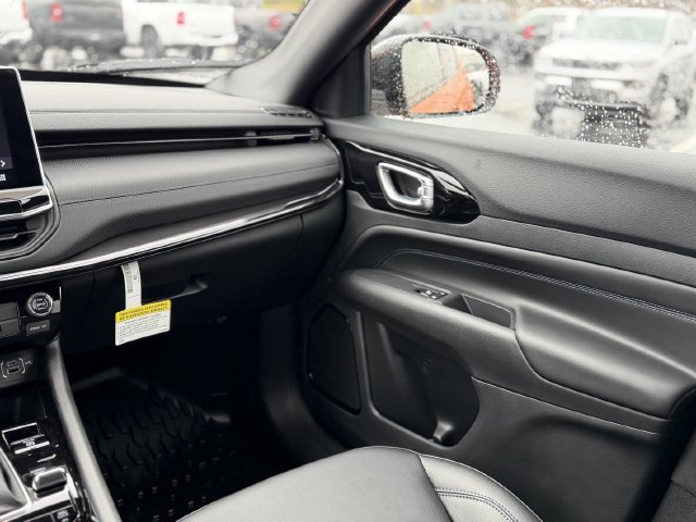 2026 Jeep Compass Latitude Altitude - Photo 17