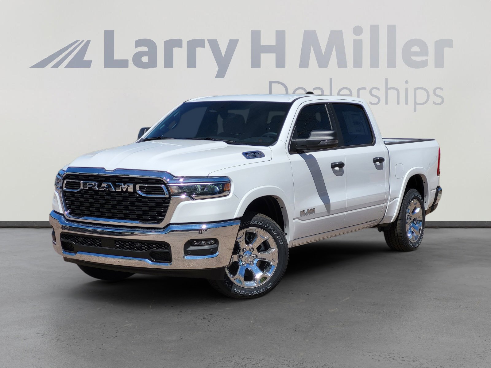 2026 RAM 1500 Big Horn/Lone Star 4x4 Crew Cab 5'7's photo