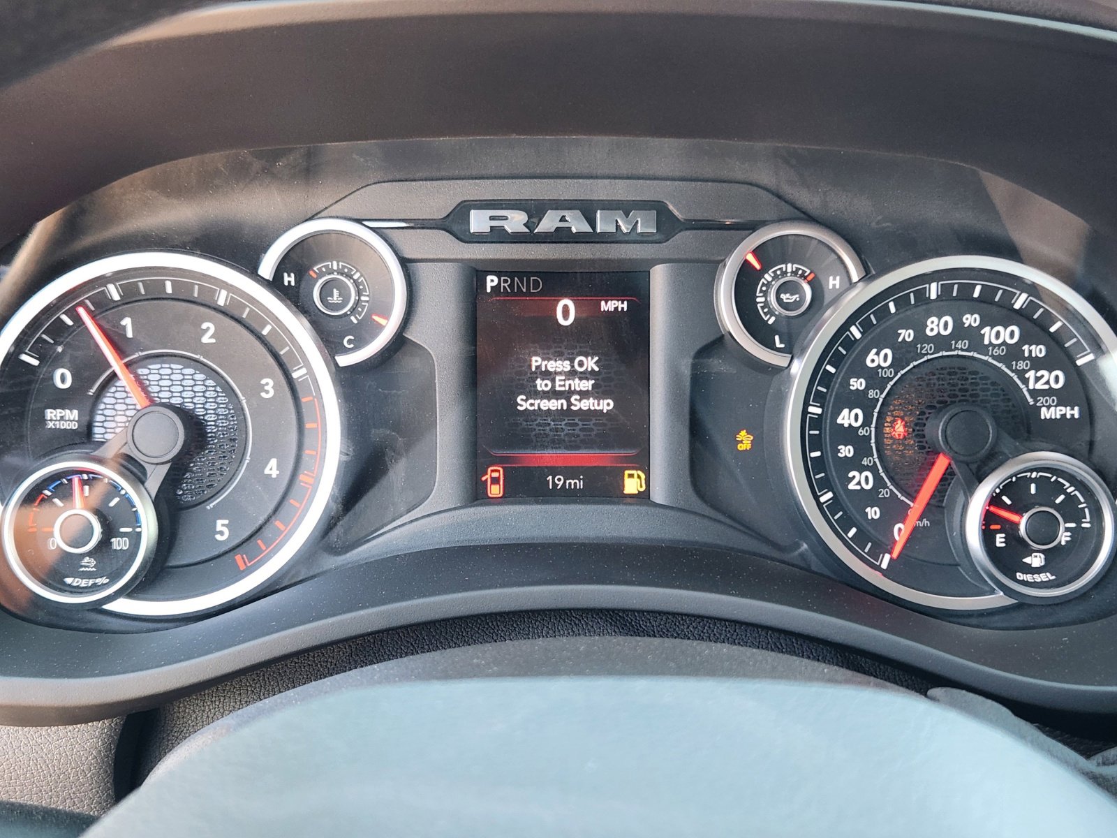 2025 RAM 2500 Tradesman - Photo 17