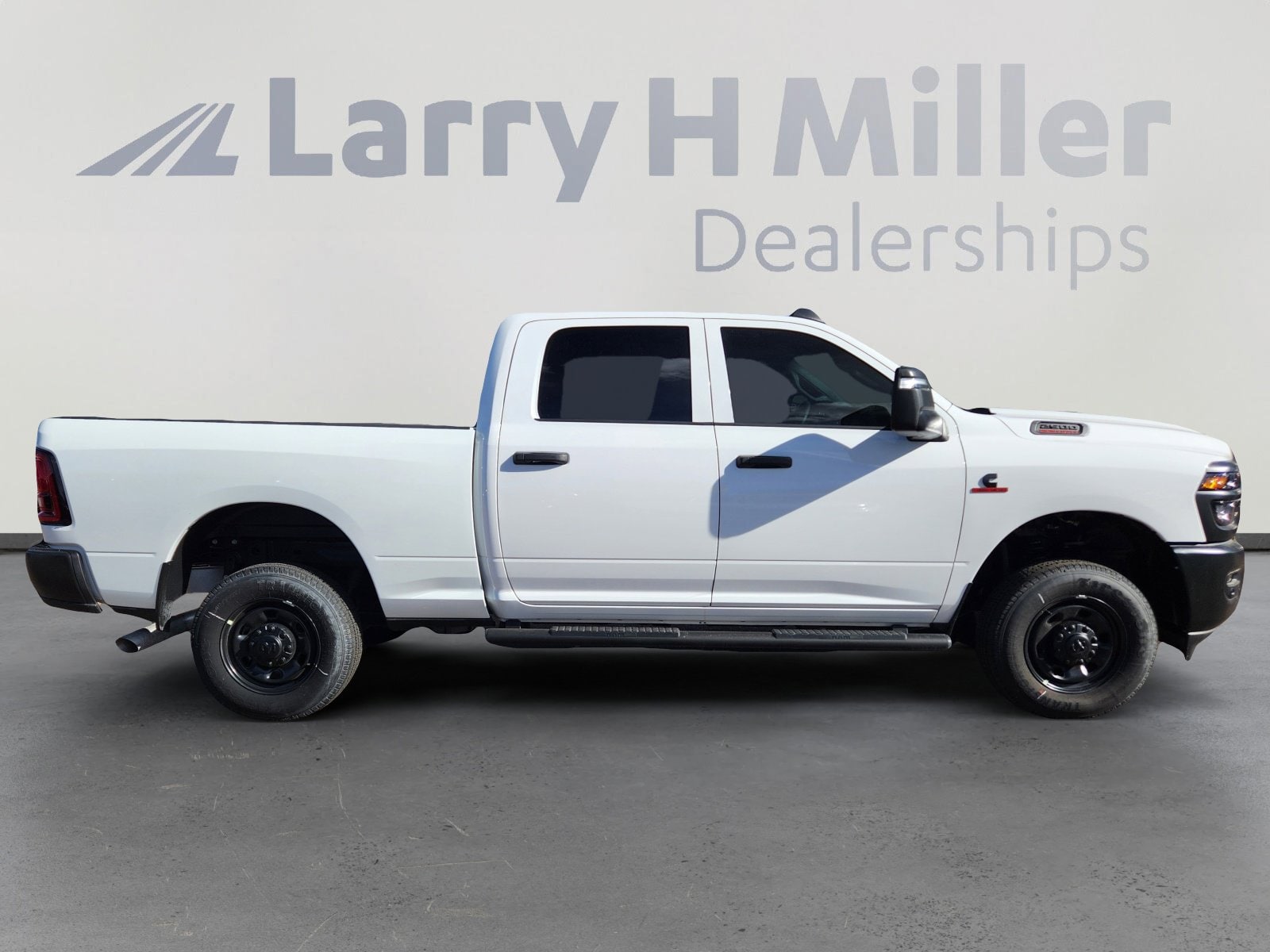 2025 RAM 2500 Tradesman - Photo 8