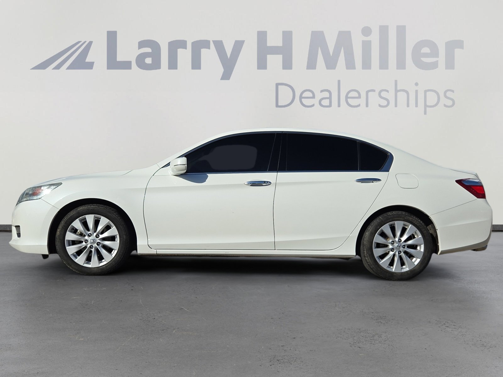 Used 2014 Honda Accord EX-L V-6 with VIN 1HGCR3F83EA040139 for sale in Albuquerque, NM