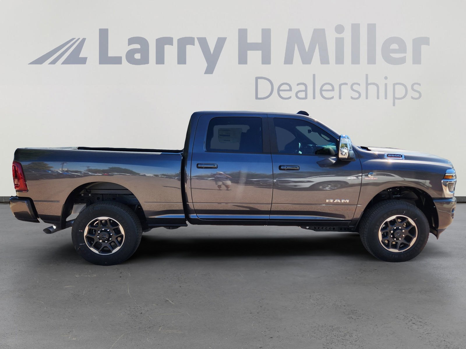 2025 RAM 2500 Laramie - Photo 29