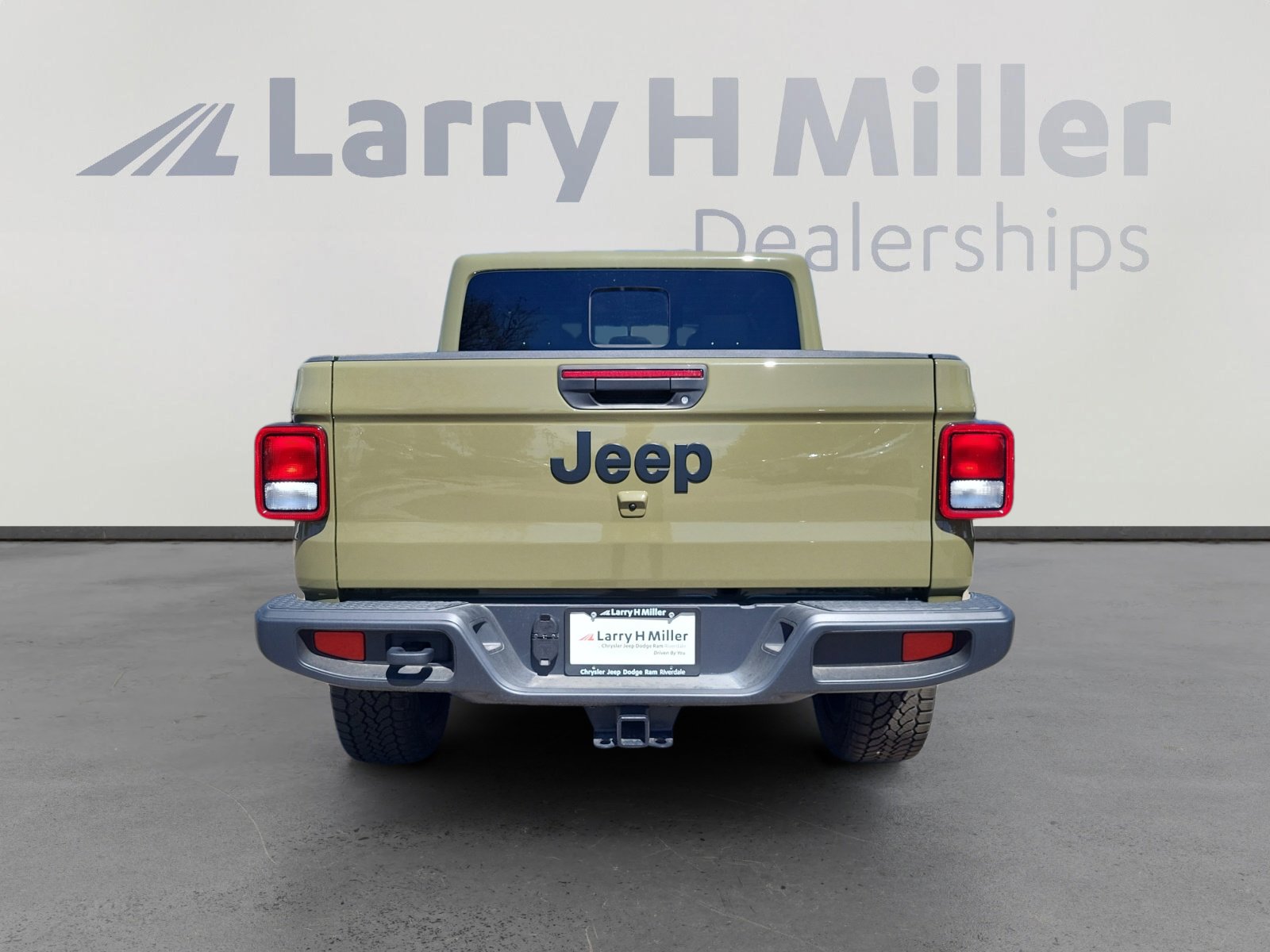 2025 Jeep Gladiator Sport photo 4
