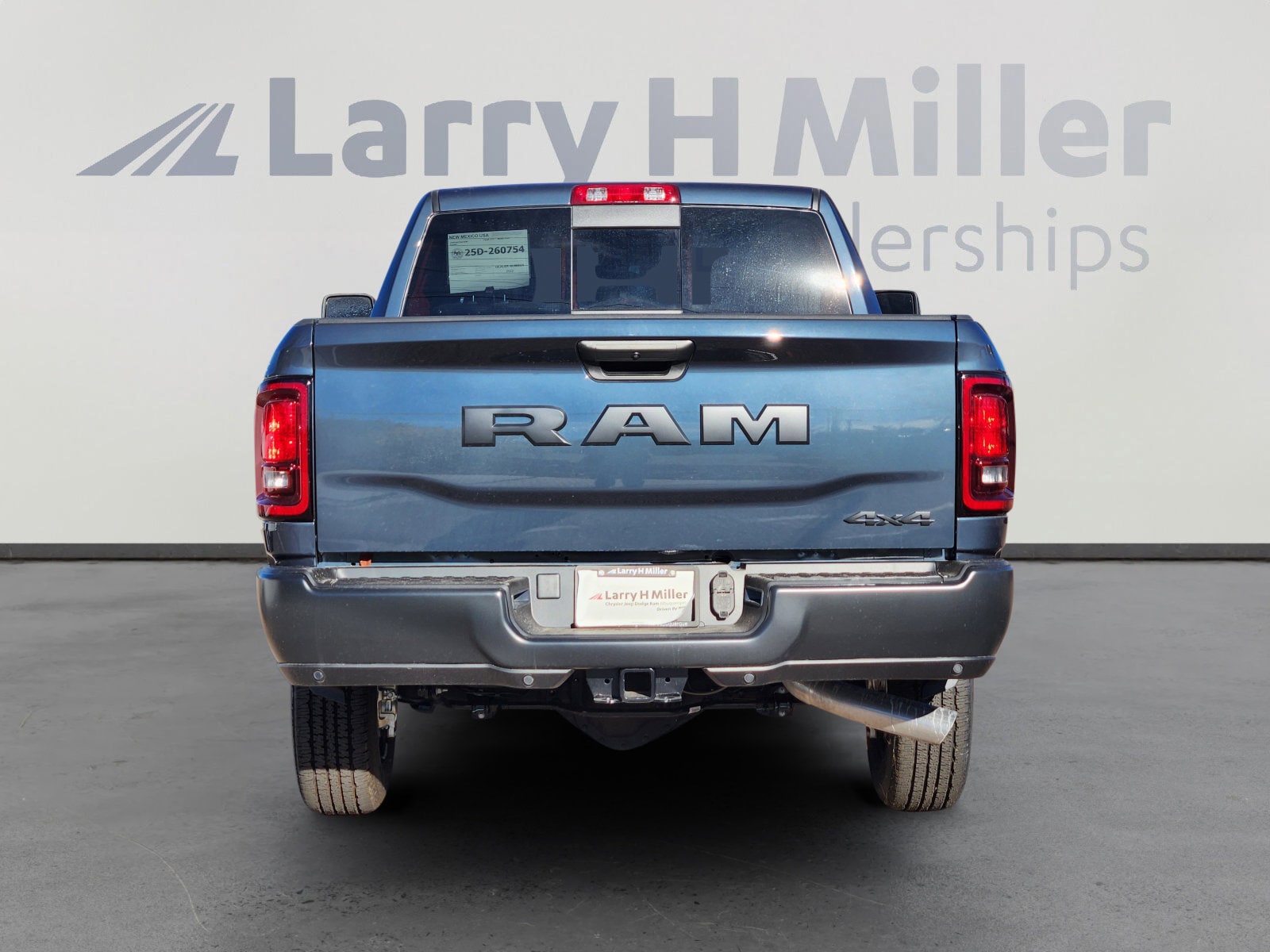 2025 RAM 2500 Tradesman - Photo 6