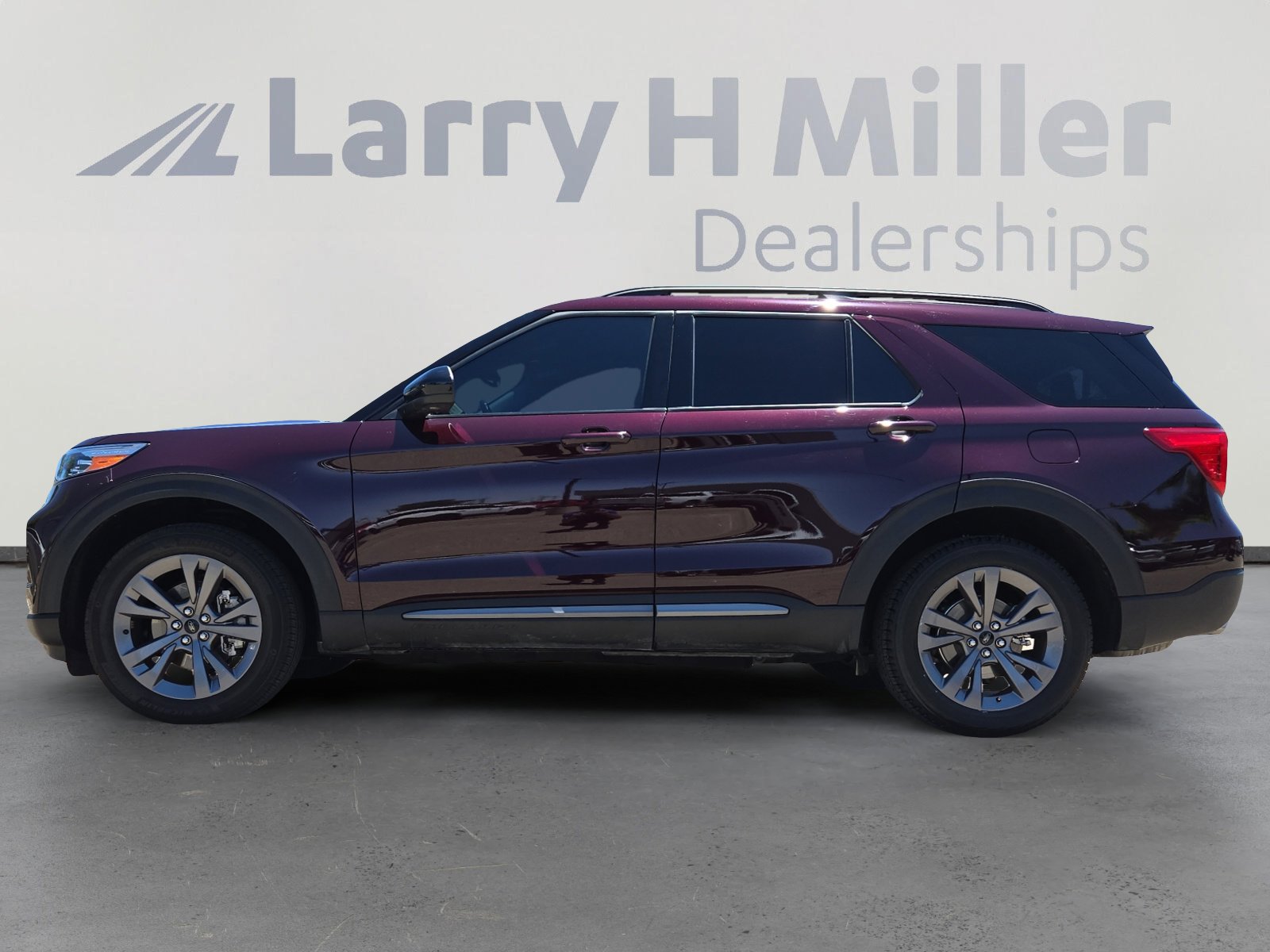 Used 2023 Ford Explorer XLT with VIN 1FMSK8DHXPGA10257 for sale in Albuquerque, NM