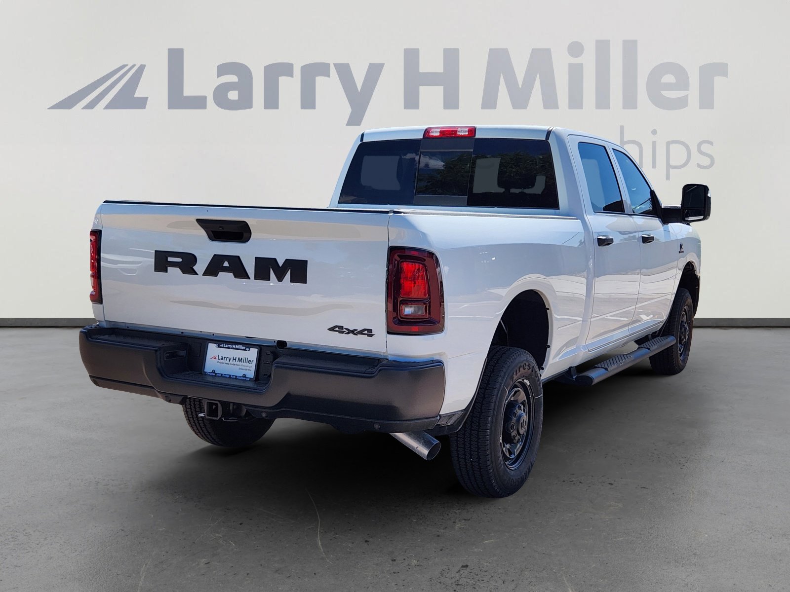 2025 RAM 2500 Tradesman - Photo 7