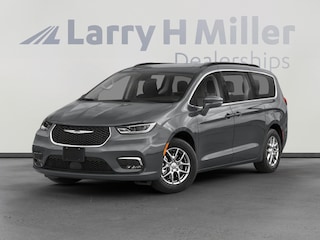 Used 2021 Chrysler Pacifica Touring L Van Passenger Van Albuquerque, NM