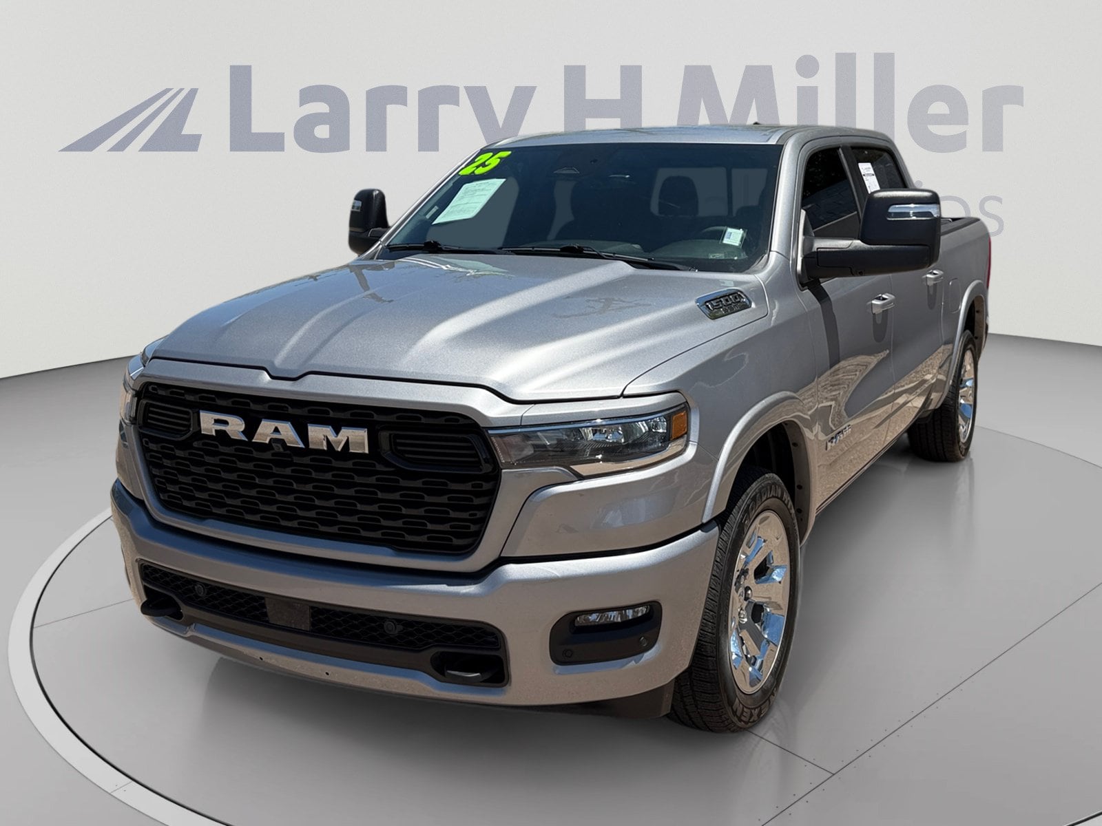 2025 RAM 1500 Big Horn/Lone Star 4x4 Crew Cab 5'7's photo