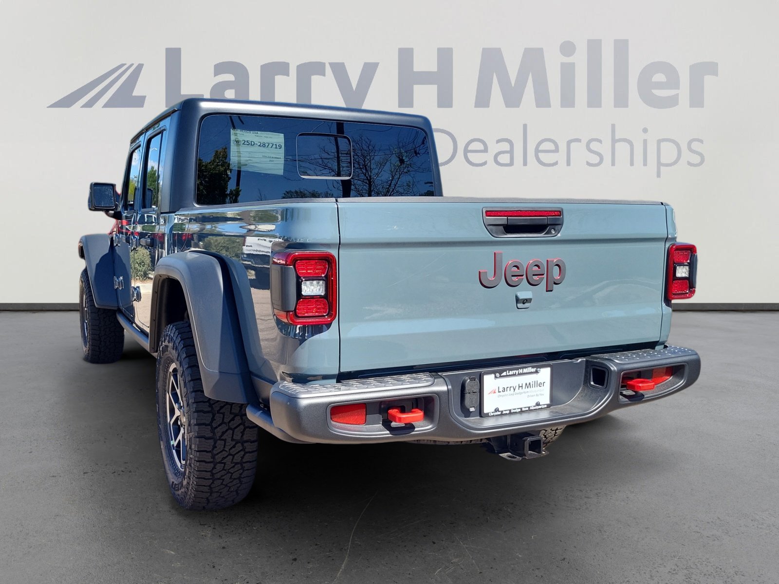 2025 Jeep Gladiator Rubicon photo 3