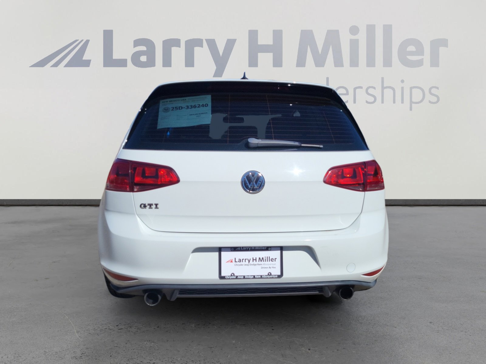 2016 Volkswagen Golf GTI SE photo 4