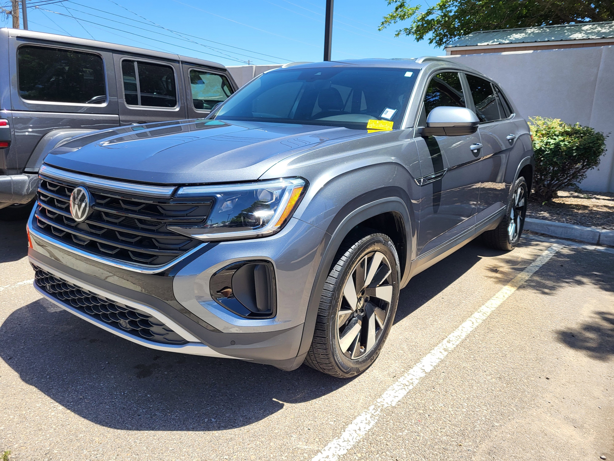 2024 Volkswagen Atlas Cross Sport 2.0T SE w/Tech 4MOTION's photo
