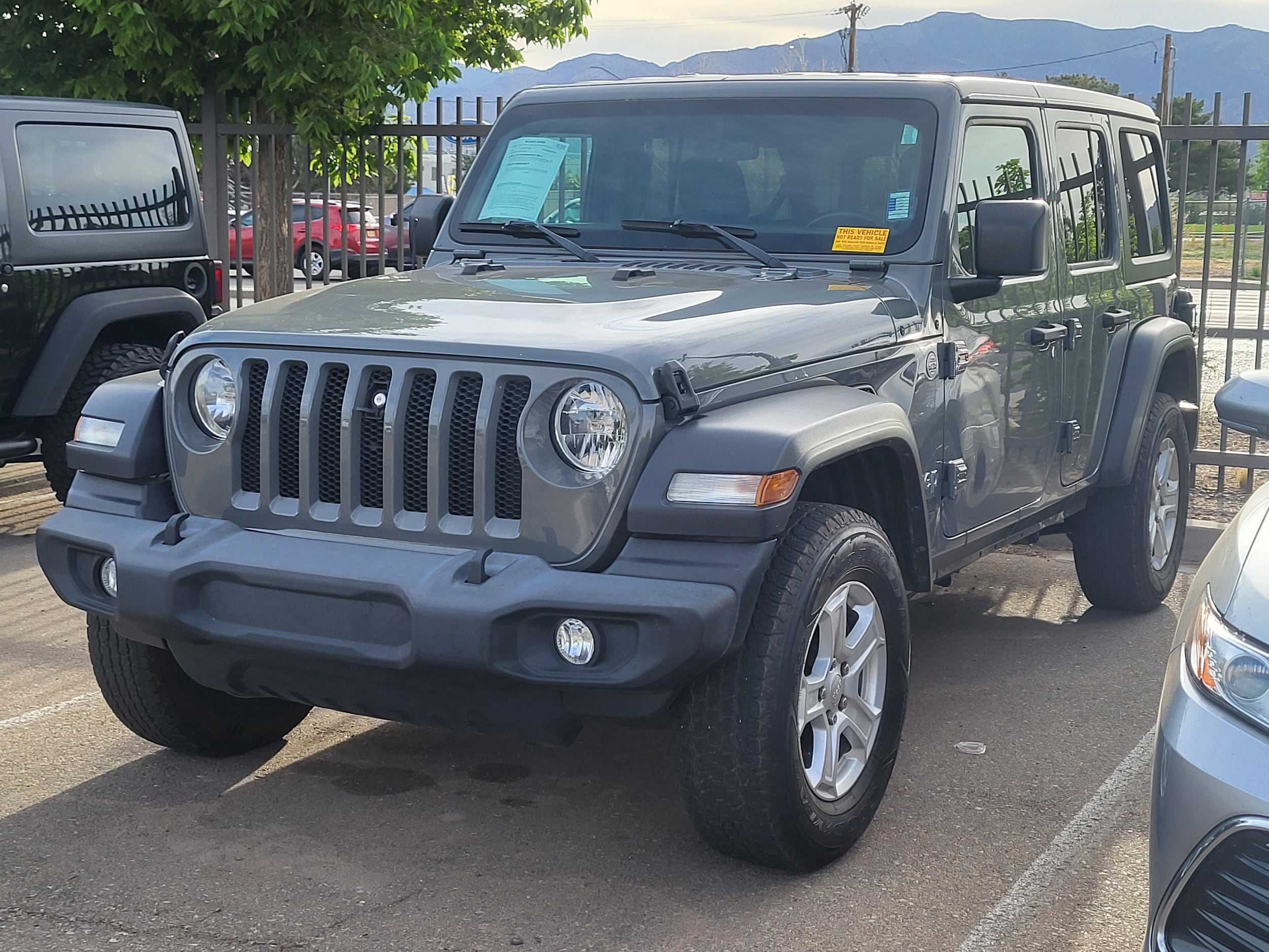 2019 Jeep Wrangler Sport S's photo
