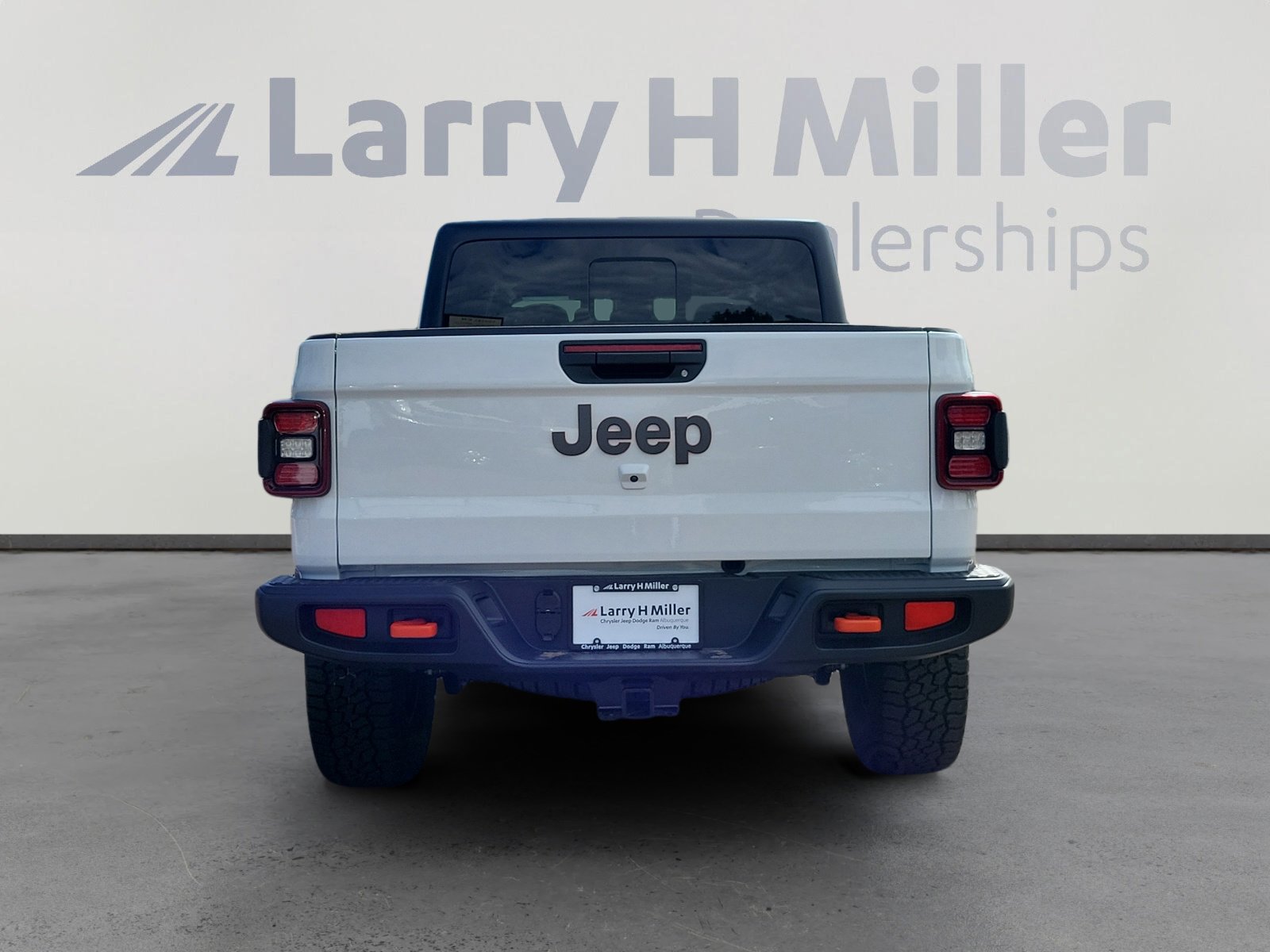 2025 Jeep Gladiator Mojave photo 4