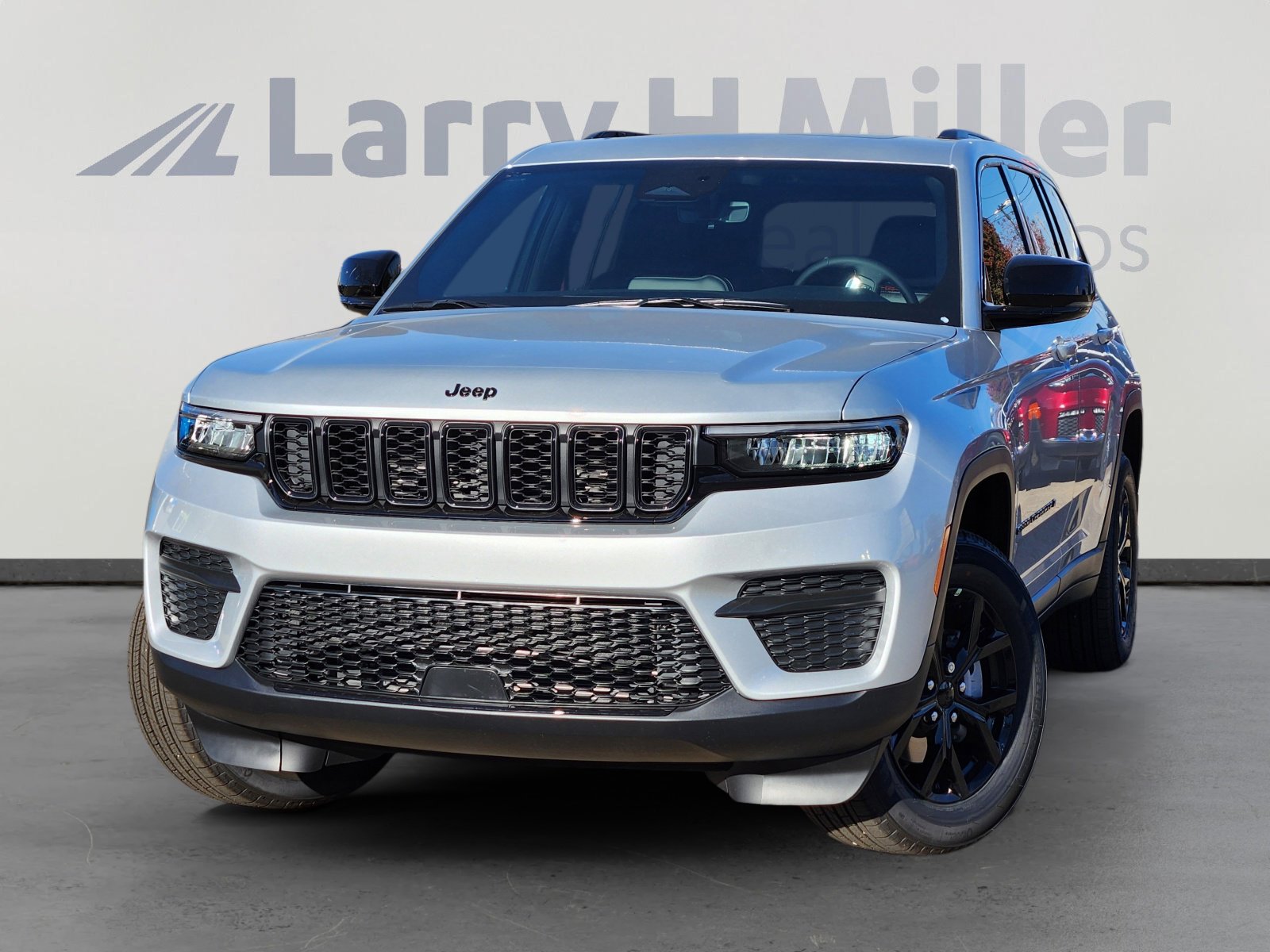 2025 Jeep Grand Cherokee Altitude's photo